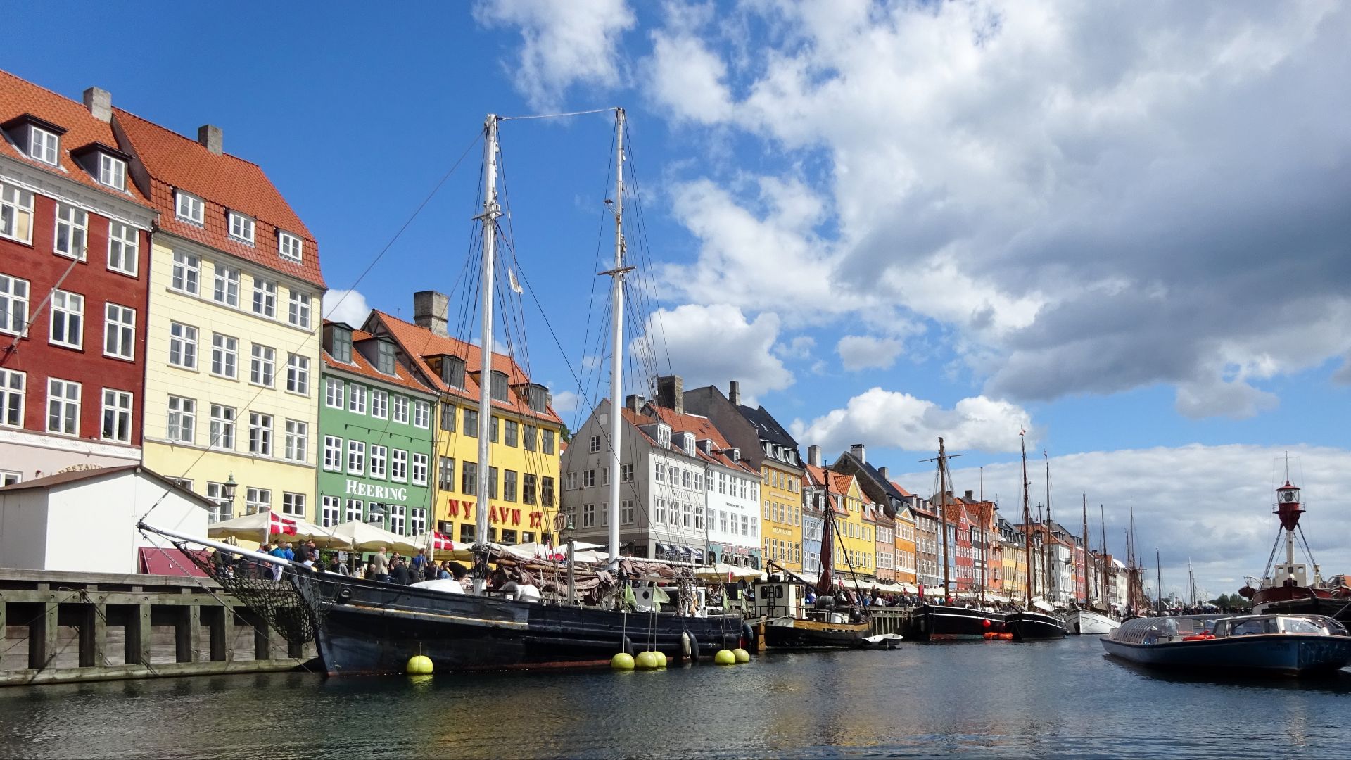 File:Nyhavn, Copenhagen (Denmark) 01.jpg