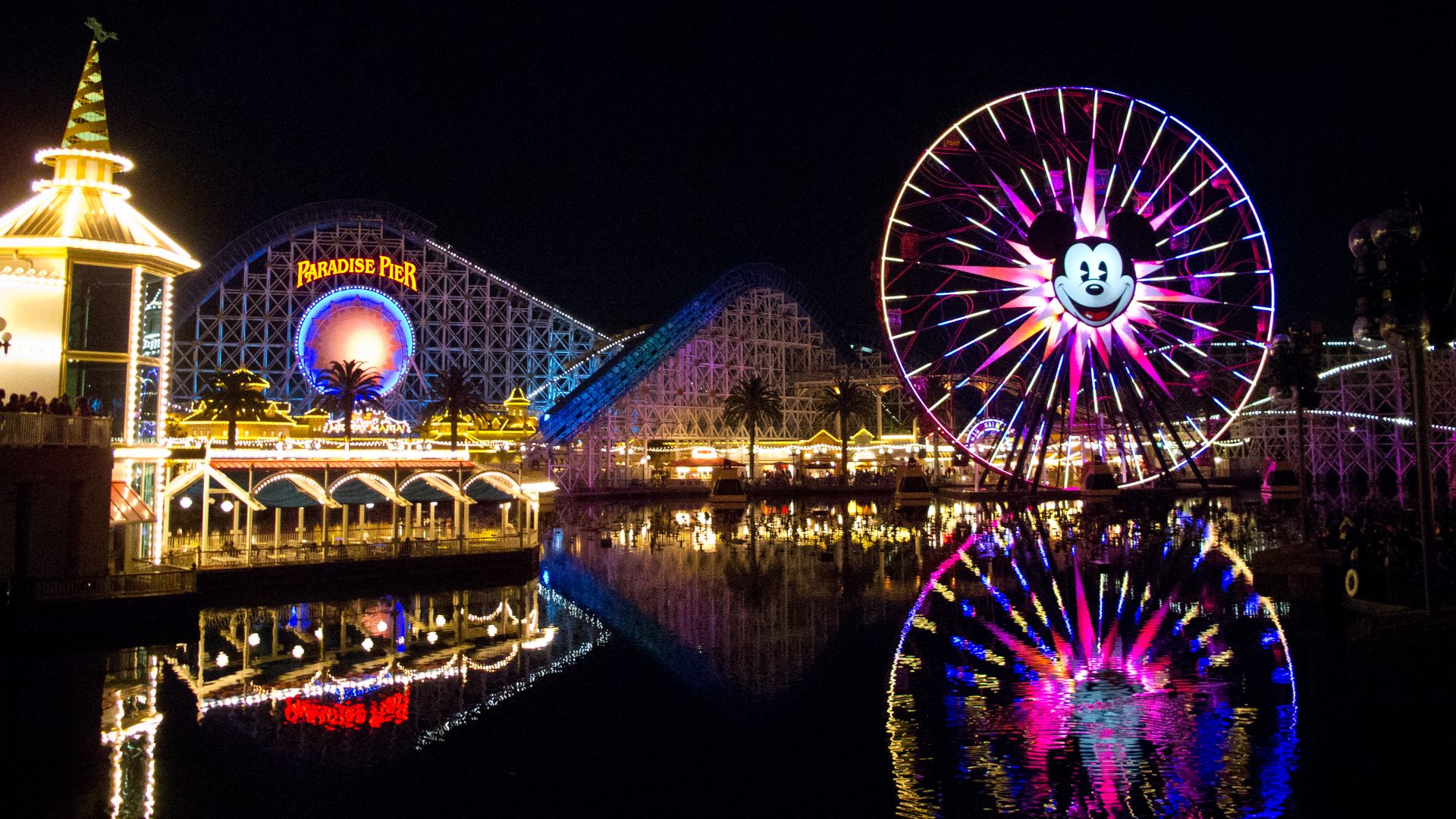 File:Mickey's Fun Wheel (5464510230).jpg