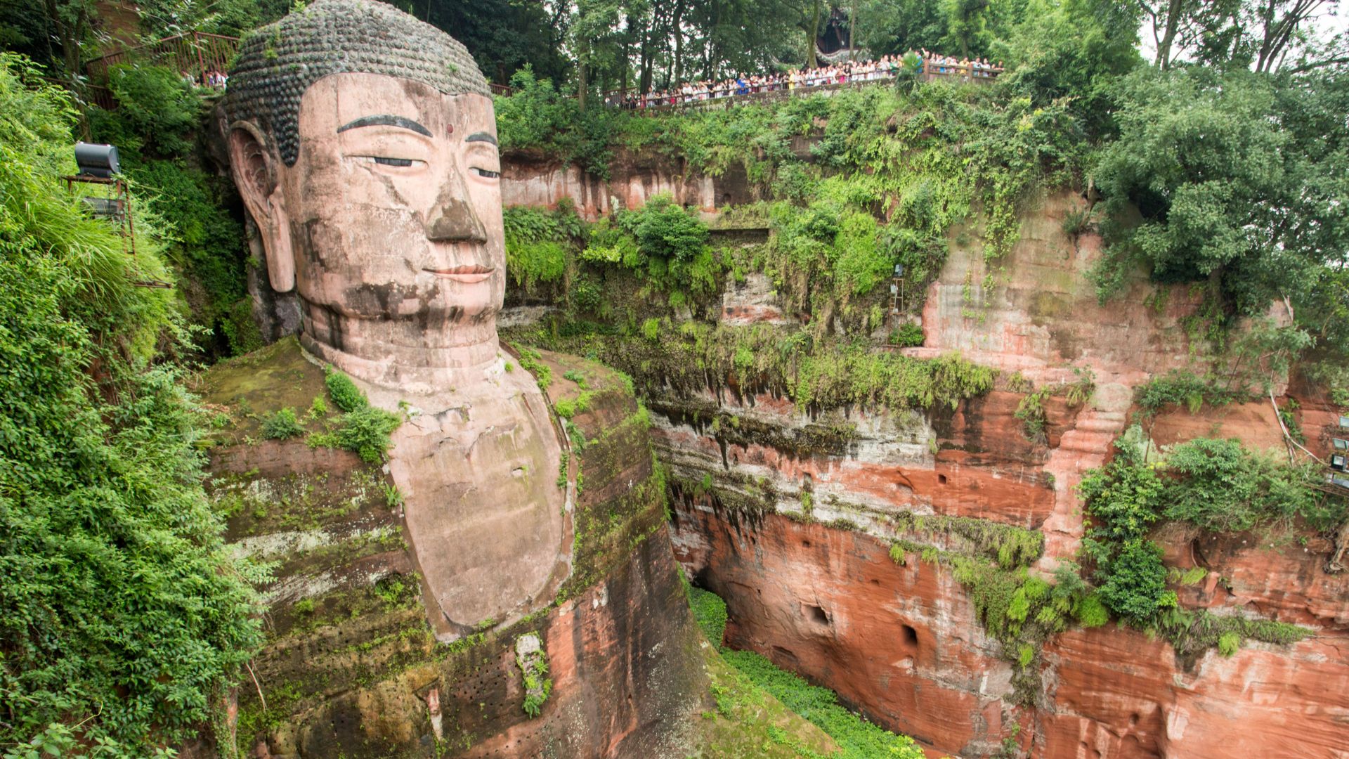 File:Leshan Giant Buddha, 20161102.jpg