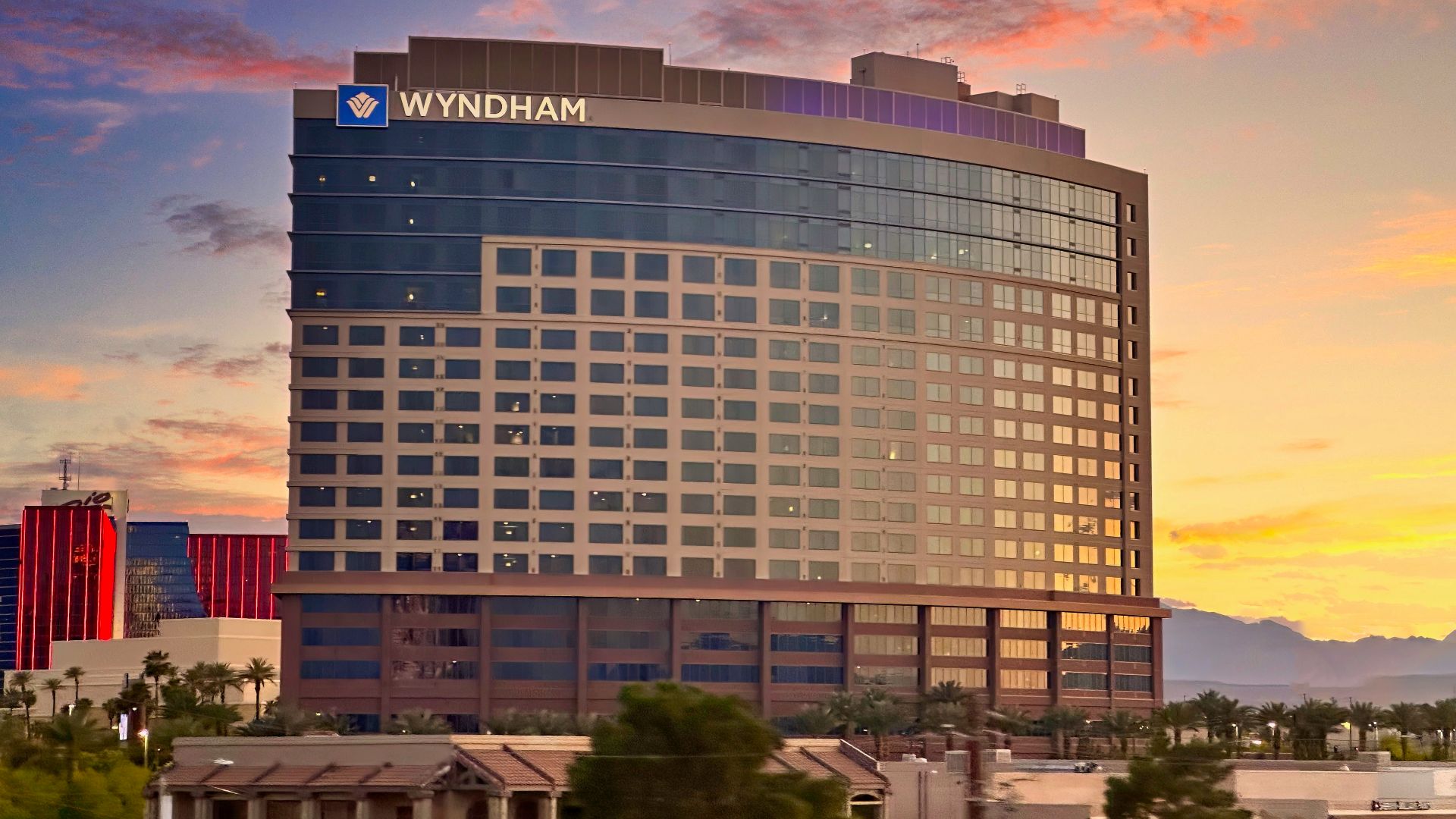 File:A Wyndham resort in Las Vegas, Nevada.jpg
