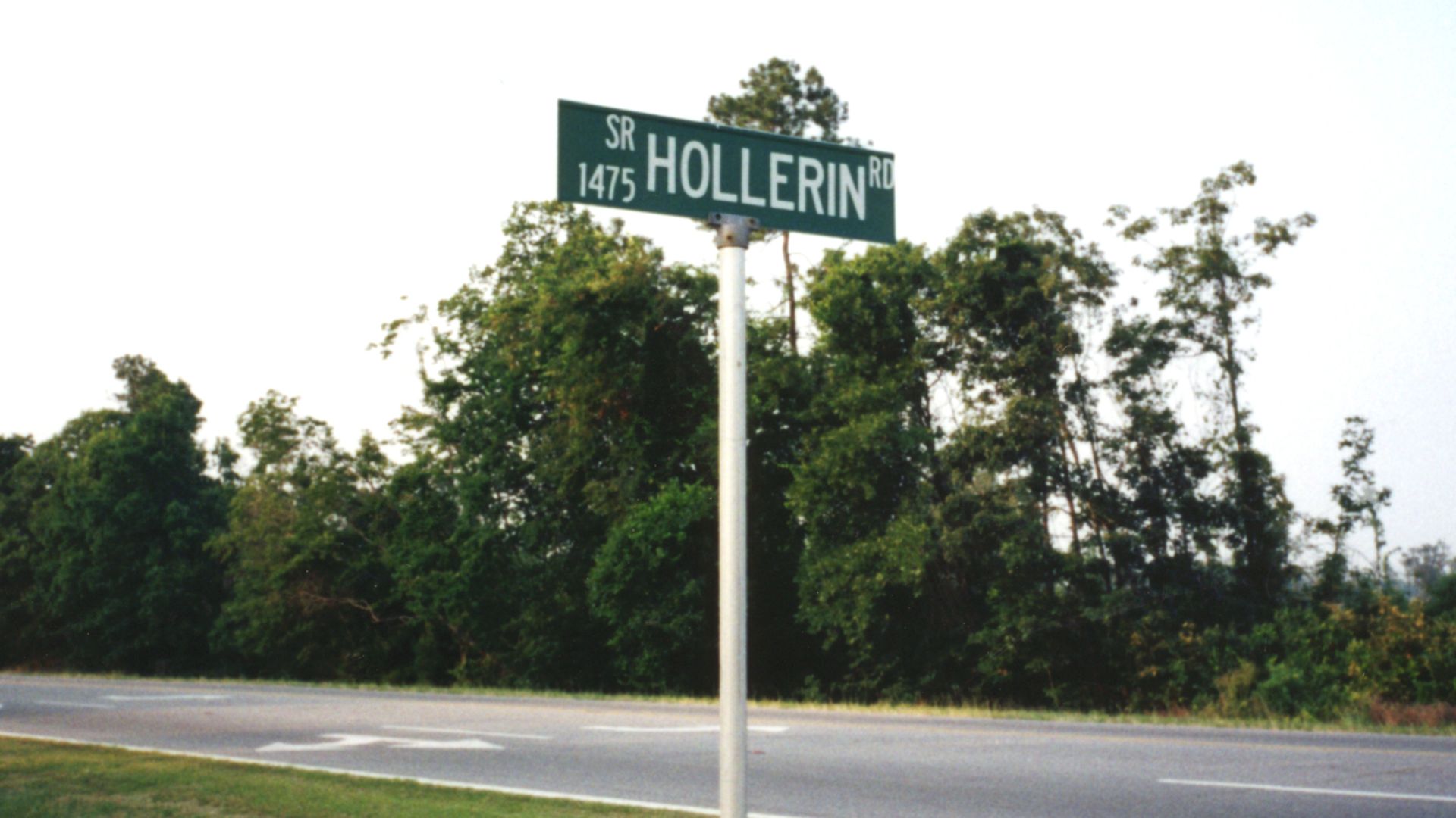 File:Spiveys-hollerinroad.jpg