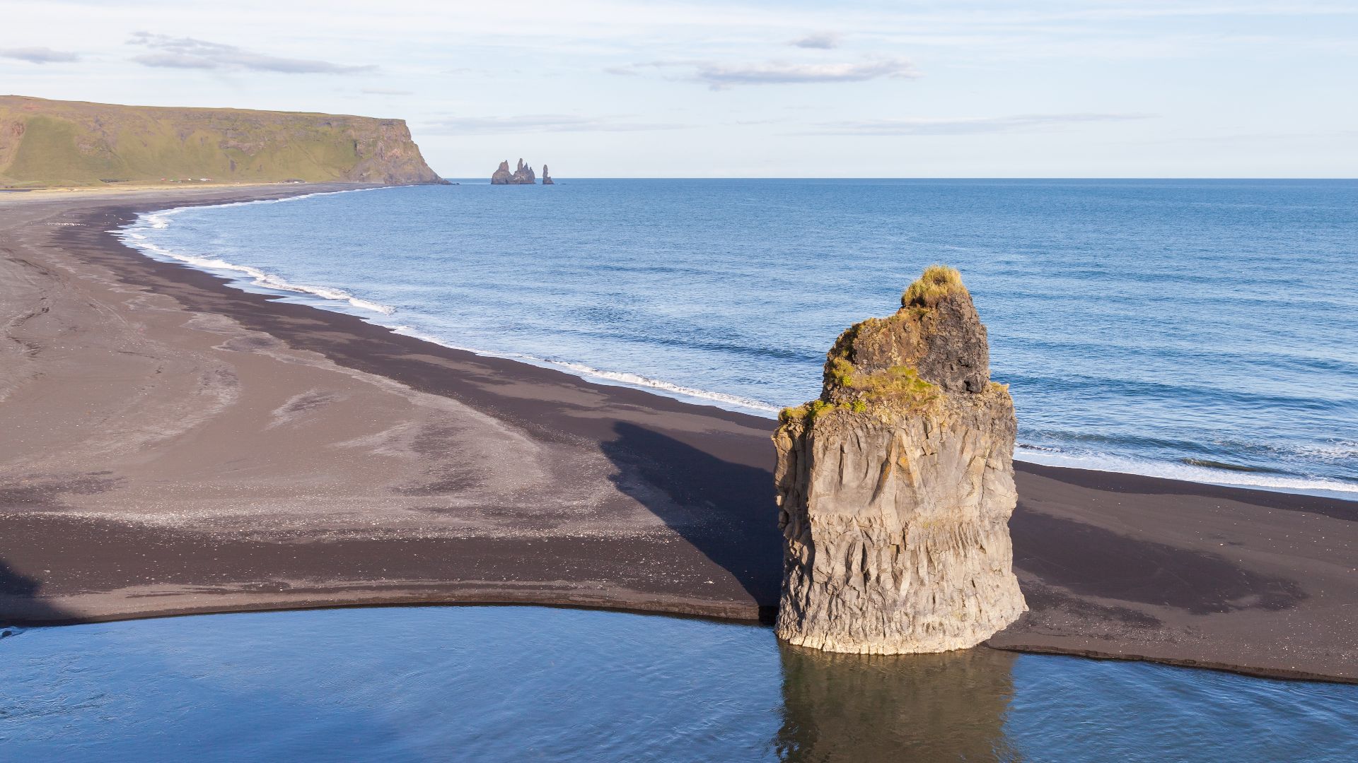 File:Reynisfjara, Suðurland, Islandia, 2014-08-17, DD 164.JPG