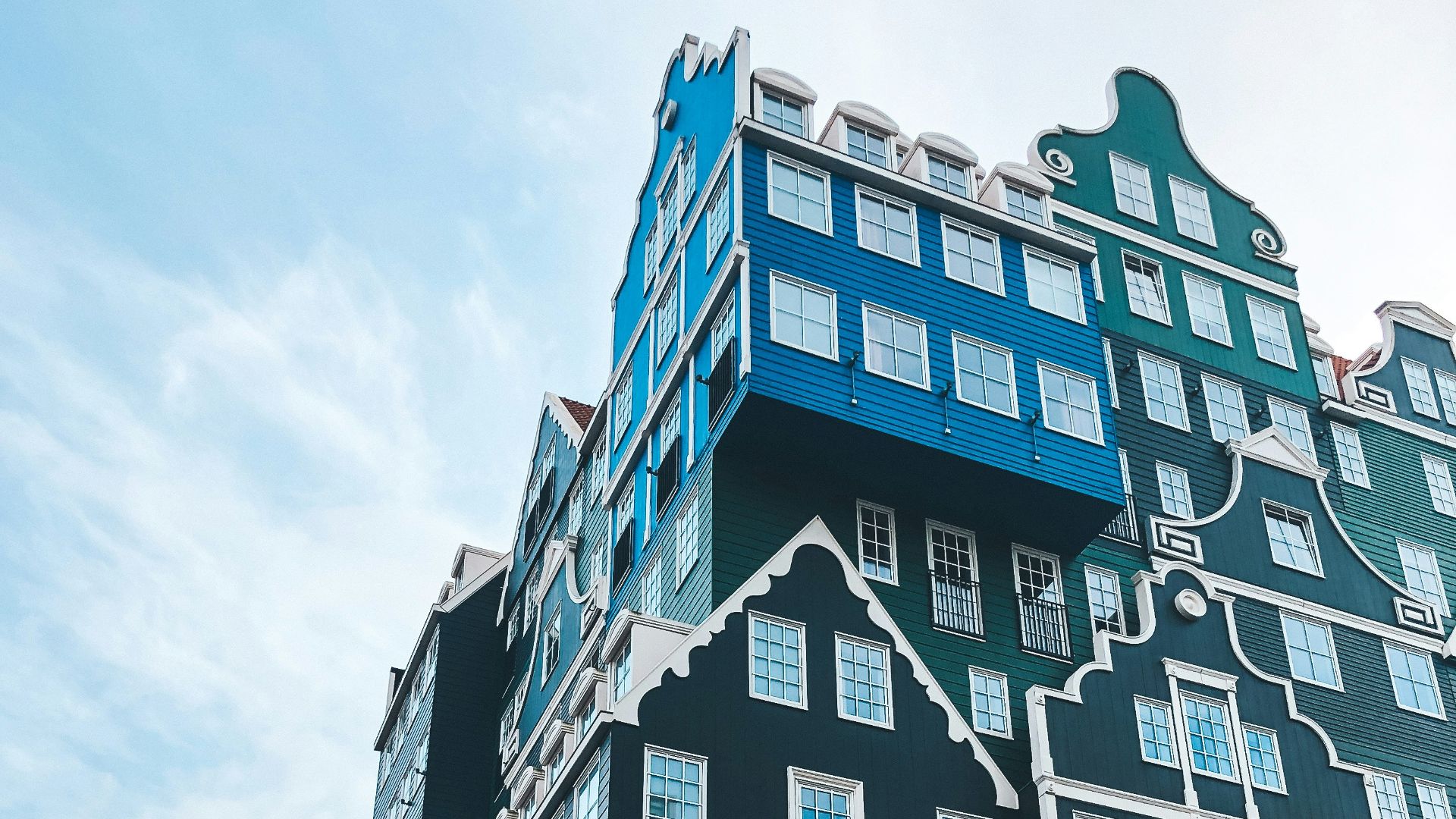 a building with many windows