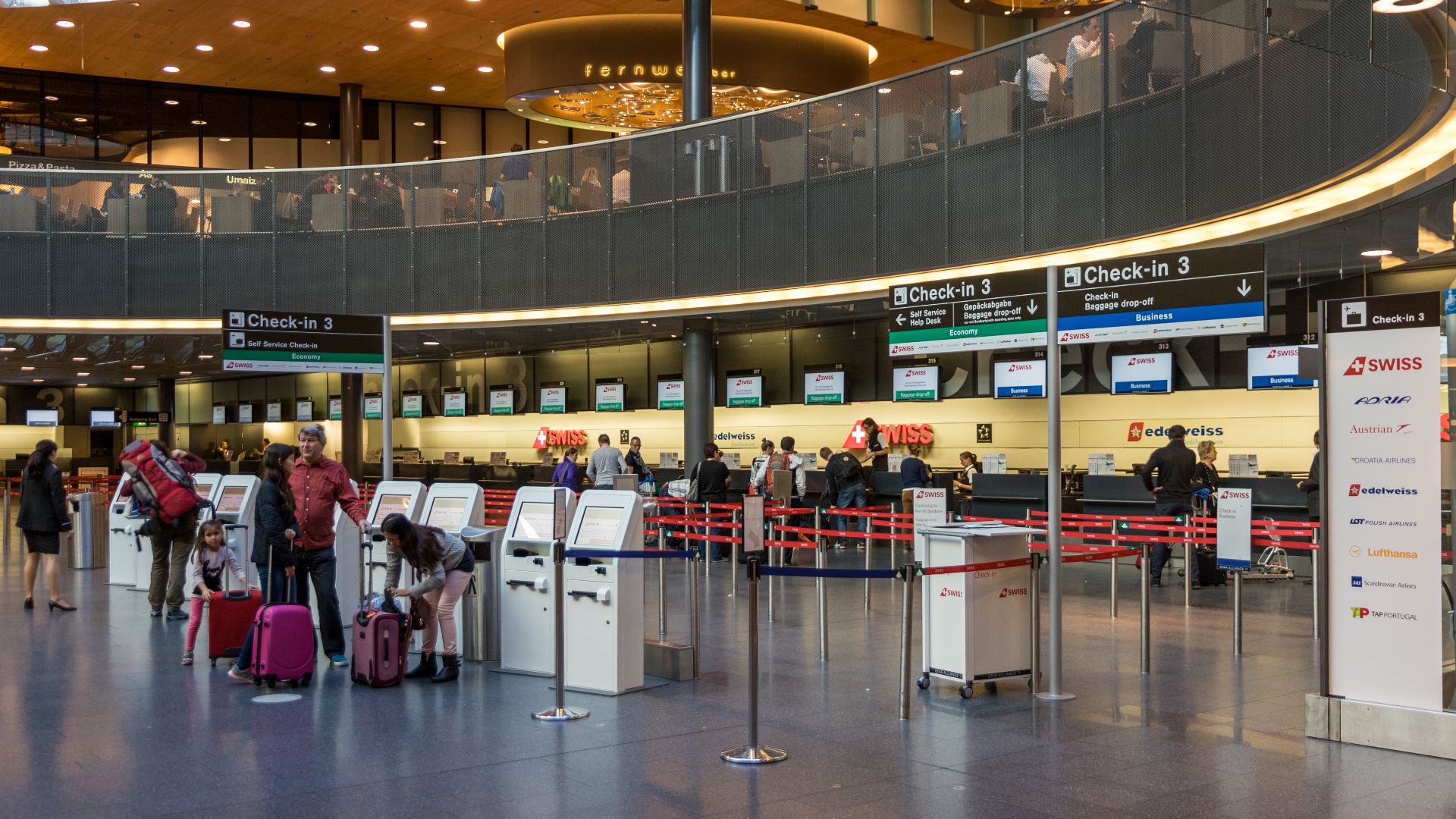 File:Check-in 3 at Zurich International Airport (2015).jpg