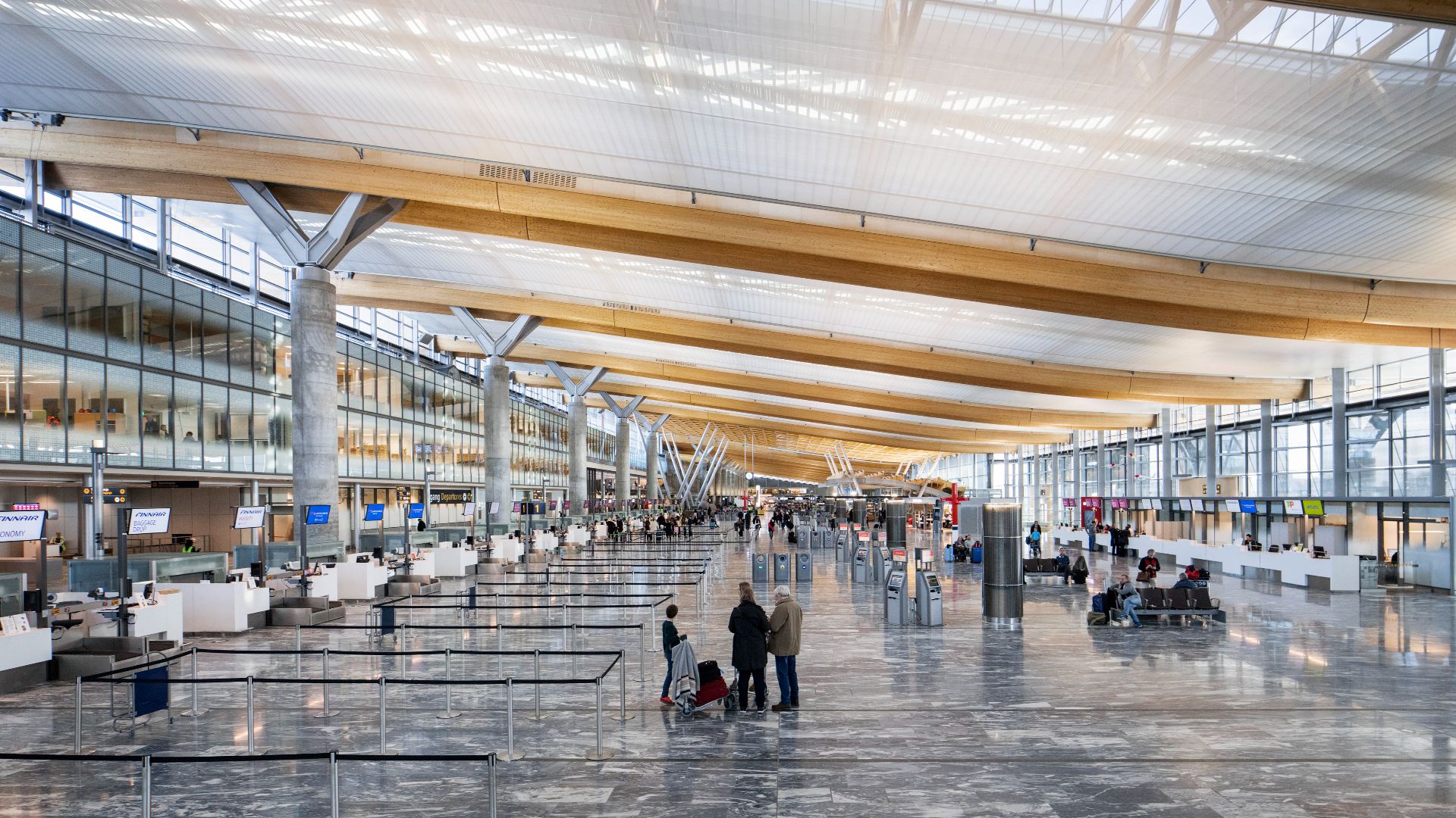 File:Oslo airport Check in area.jpg