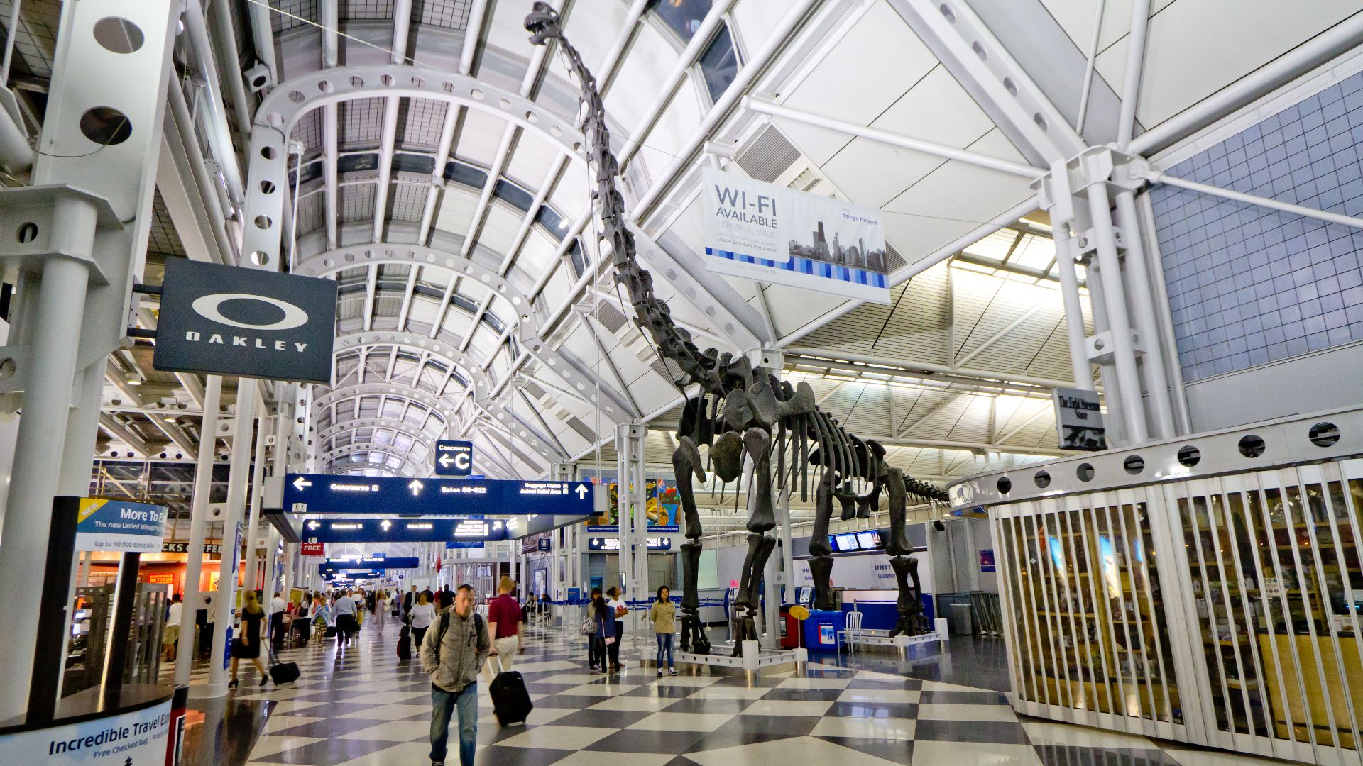 File:Chicago O'Hare International Airport.jpg