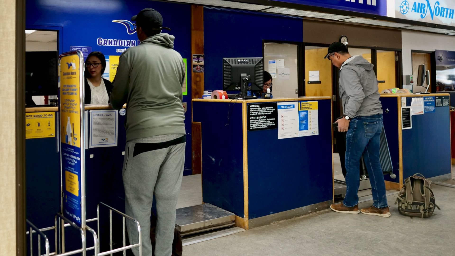 File:Canadian North check-in counter in Inuvik (Quintin Soloviev).jpg