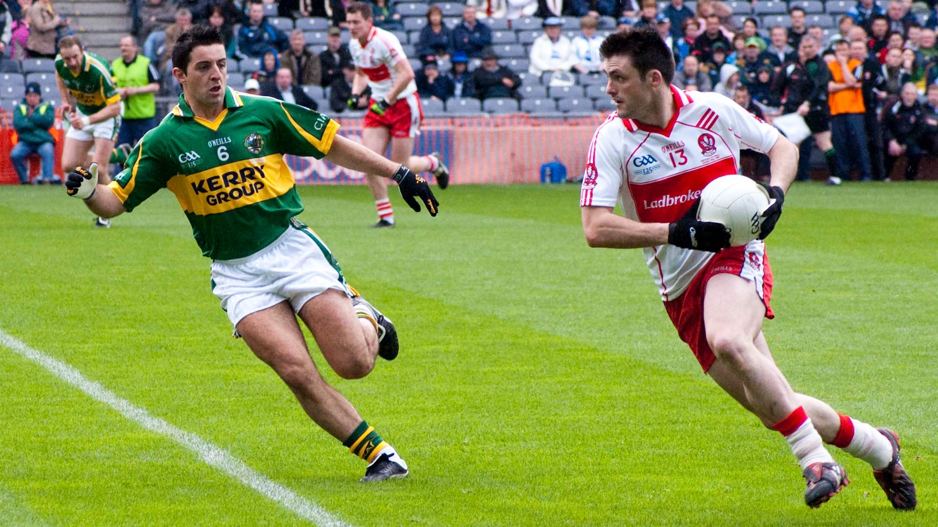File:Aidan O'Mahony & Eoin Bradley.jpg