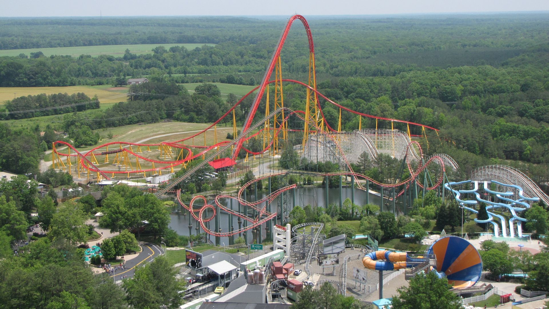 File:Pantherian ride as seen from Eiffel Tower.jpg