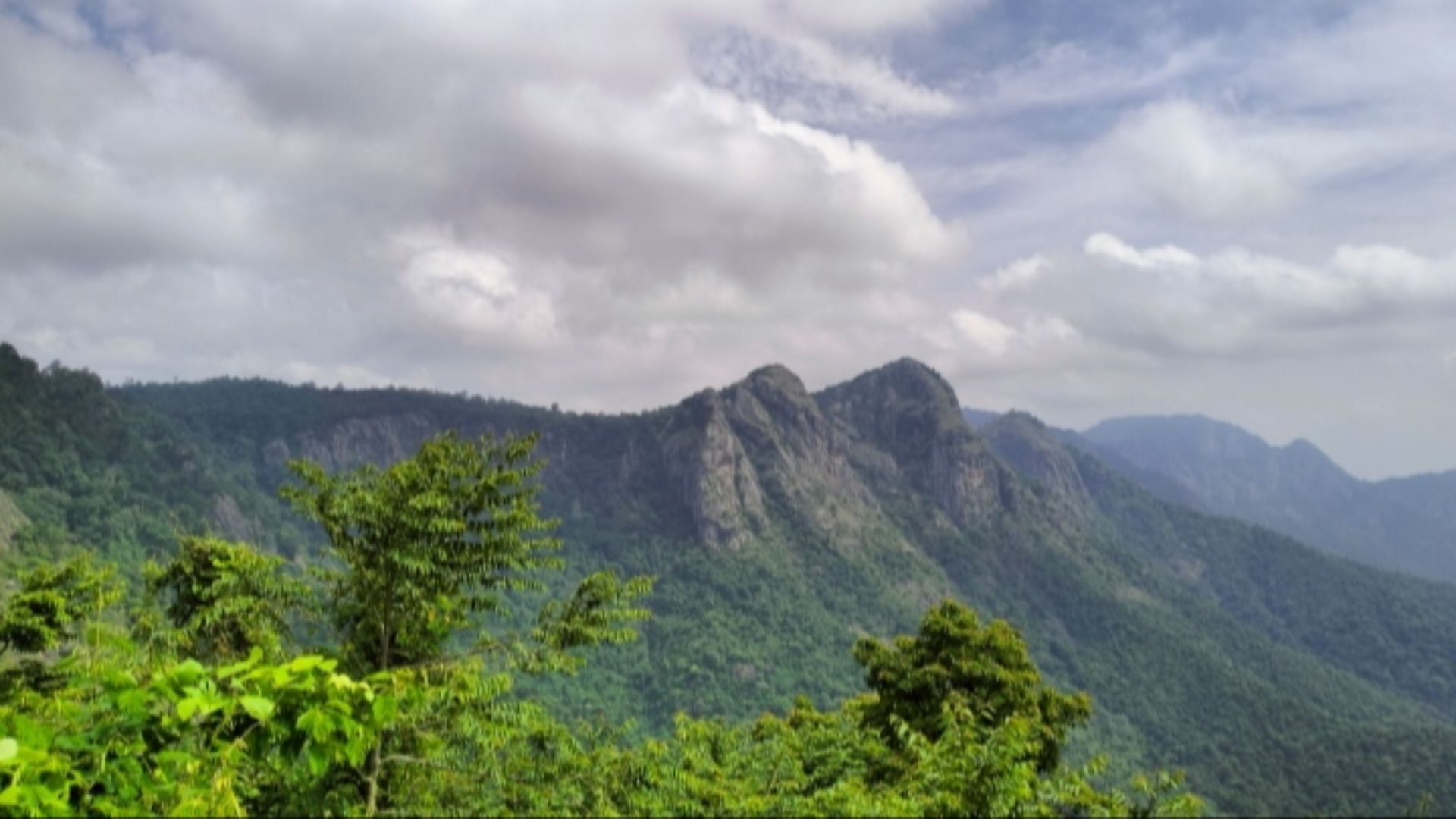 File:Kolli hills 2.jpg