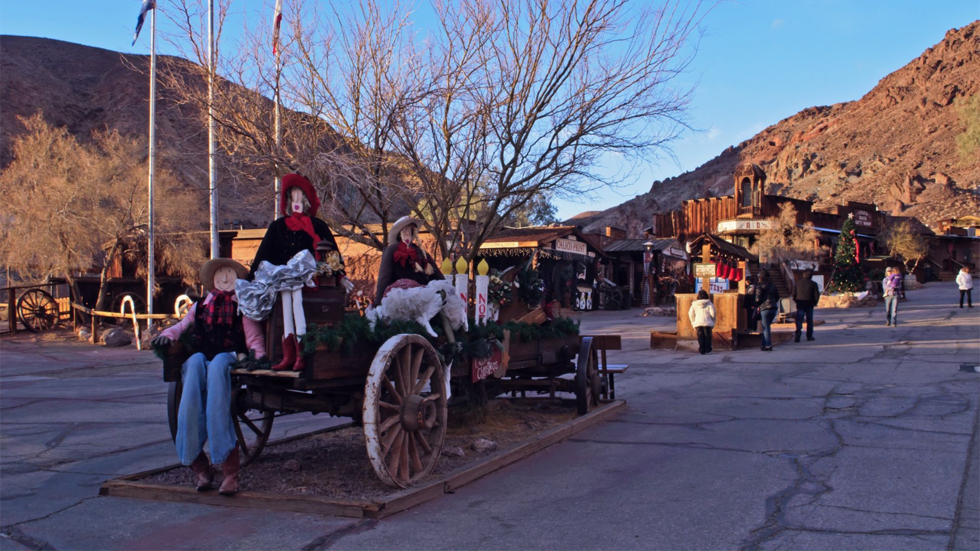 File:Calico Ghost Town (8369082033).jpg