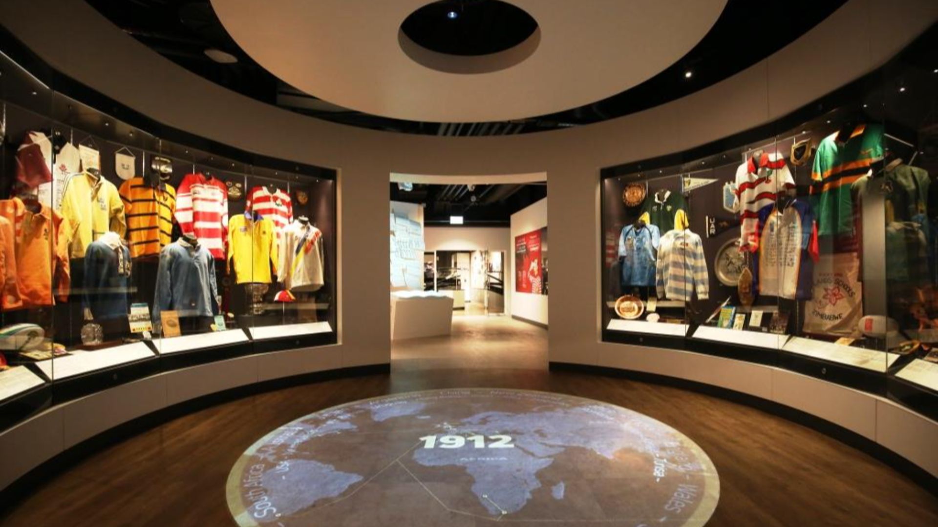 File:Sport of Empire and the World Gallery.jpg