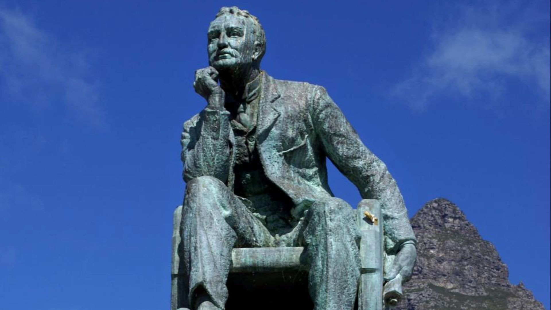 File:UCT Cape Town - Statue of Rhodes.jpg