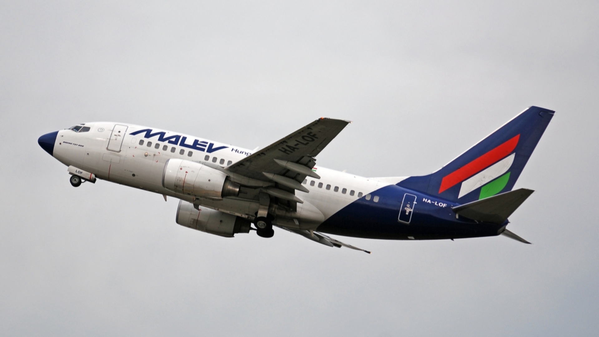 File:HA-LOF Malév Hungarian Airlines (2360800367).jpg