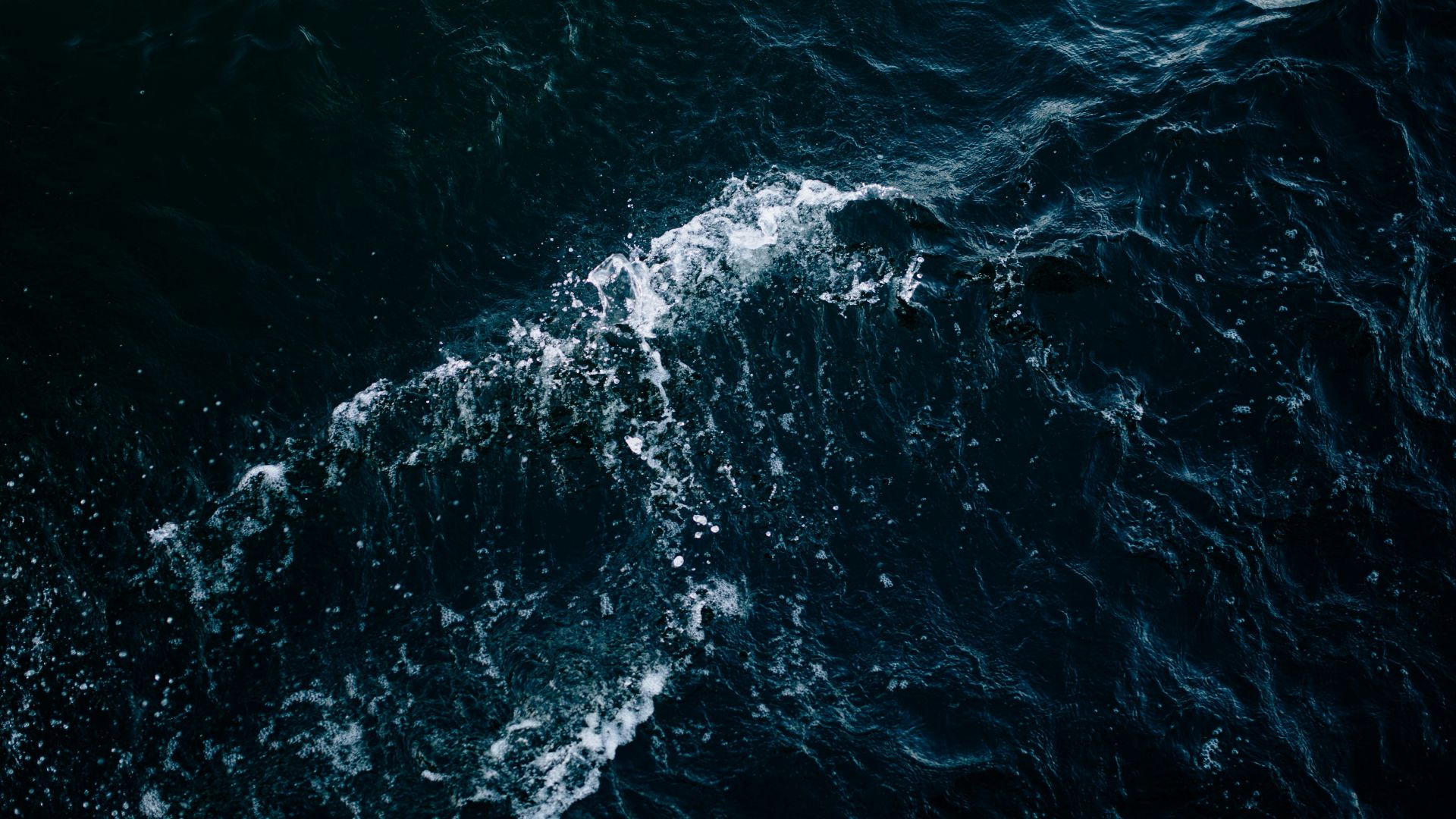 high-angle photo of sea with waves