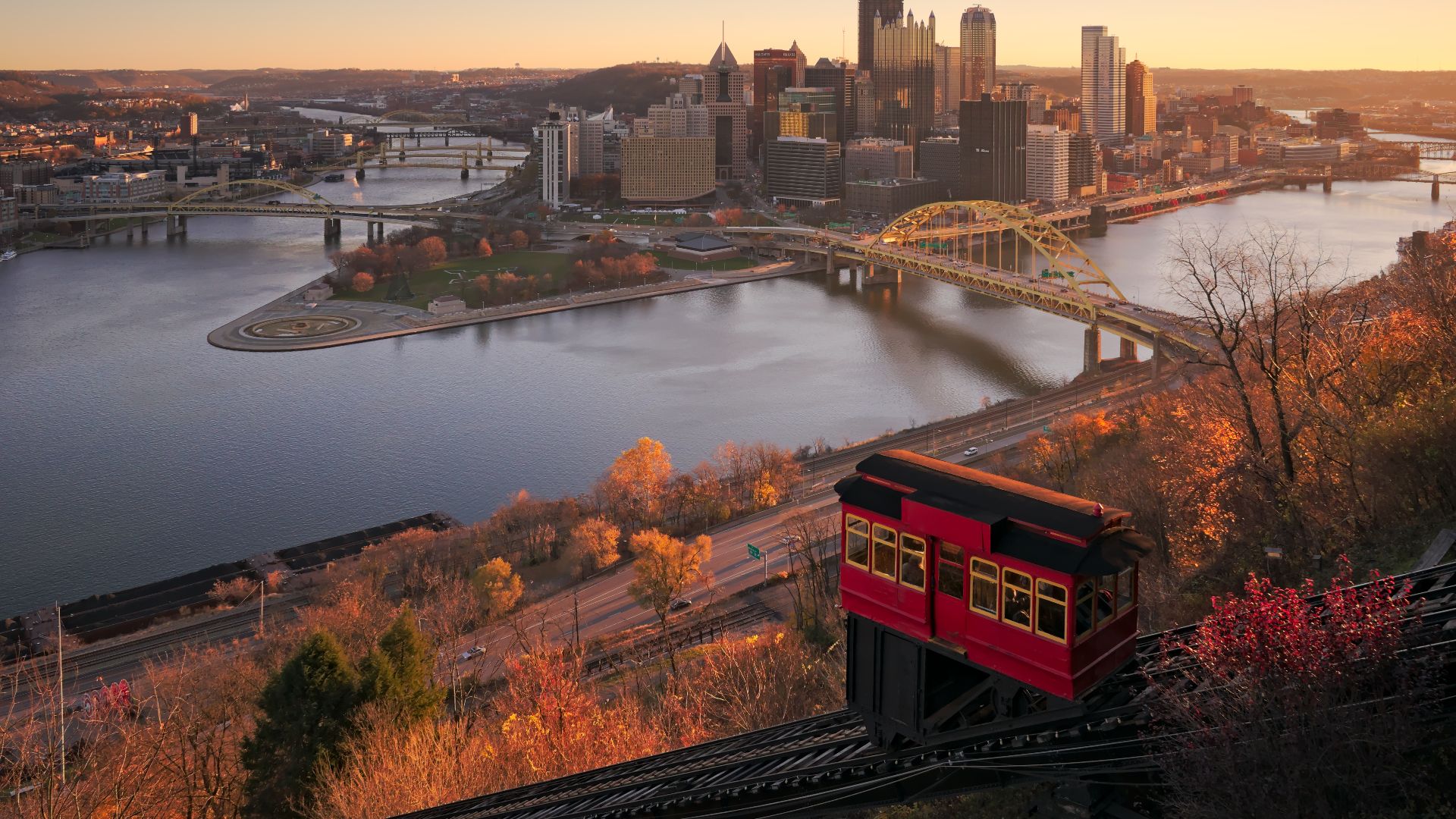 File:Downtown Pittsburgh from Duquesne Incline in the morning (warmer white balance).jpg