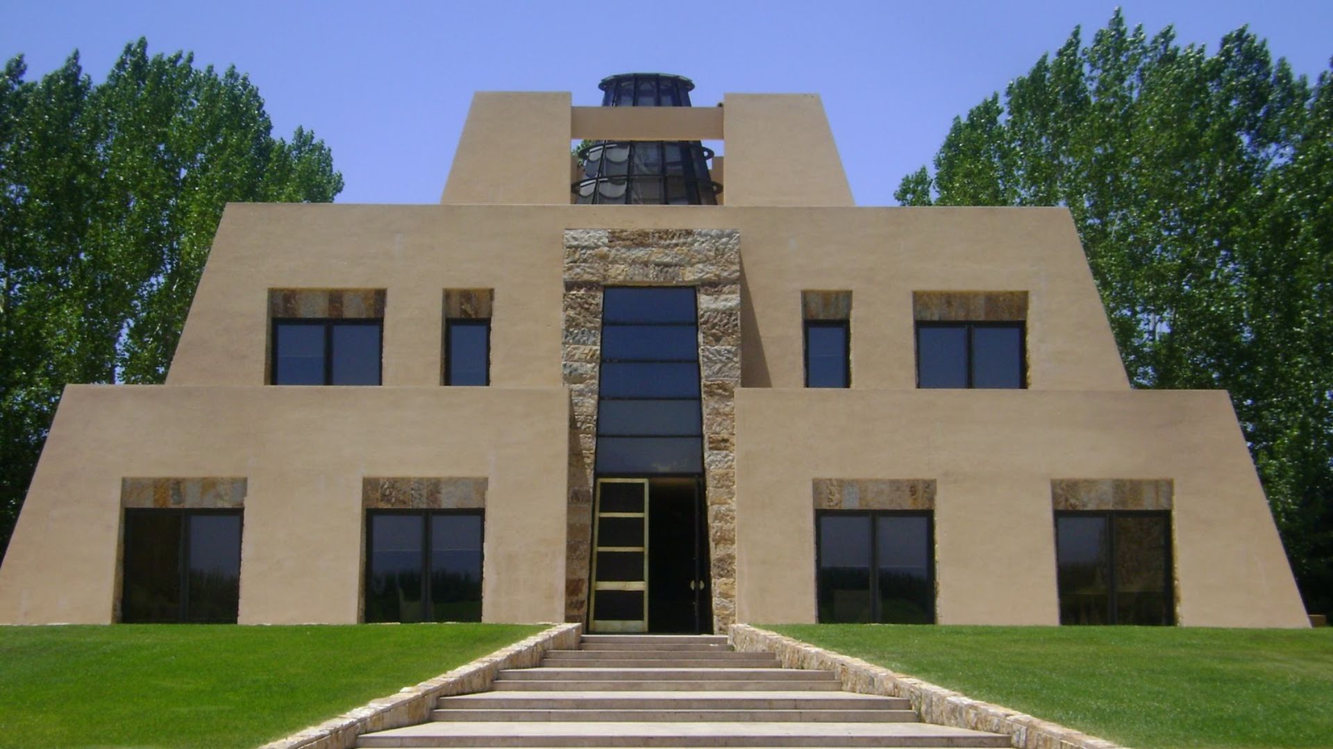 File:ALTURA Argentina Wine Tourism - Bodega Catena Zapata - panoramio.jpg