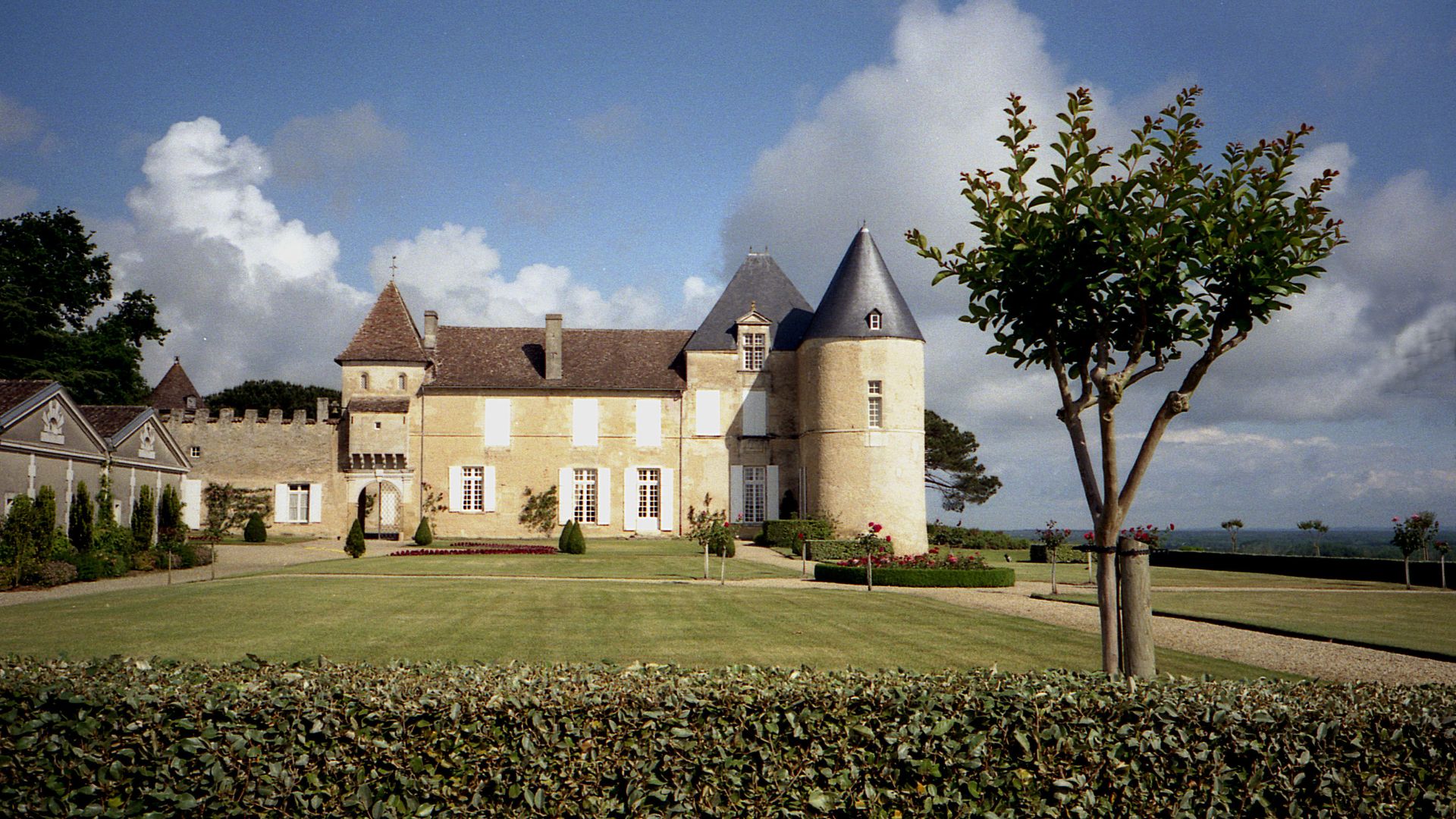 File:Château d'Yquem.jpg