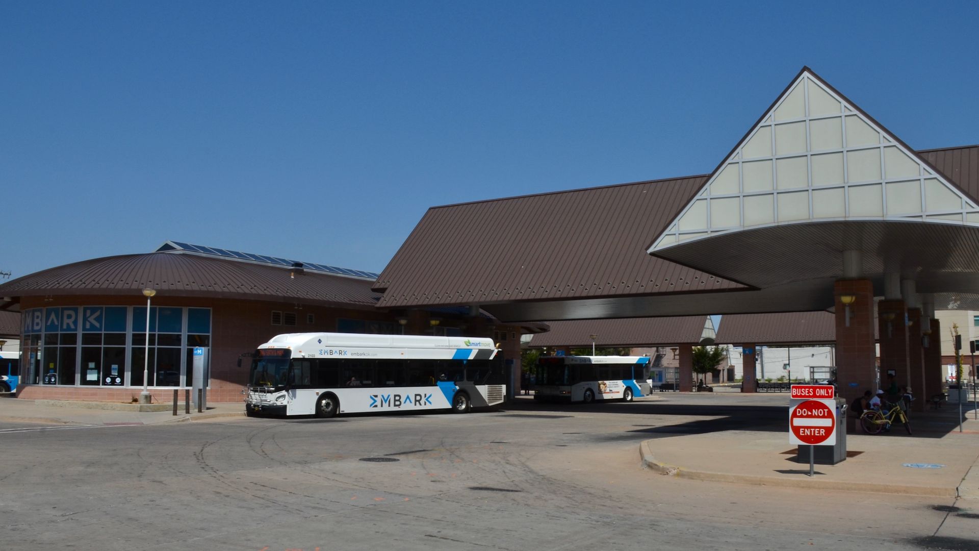 File:Embark Transit Center - Oklahoma City 2021.jpg
