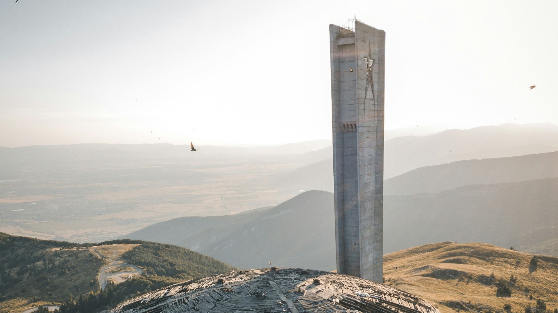 round gray concrete building