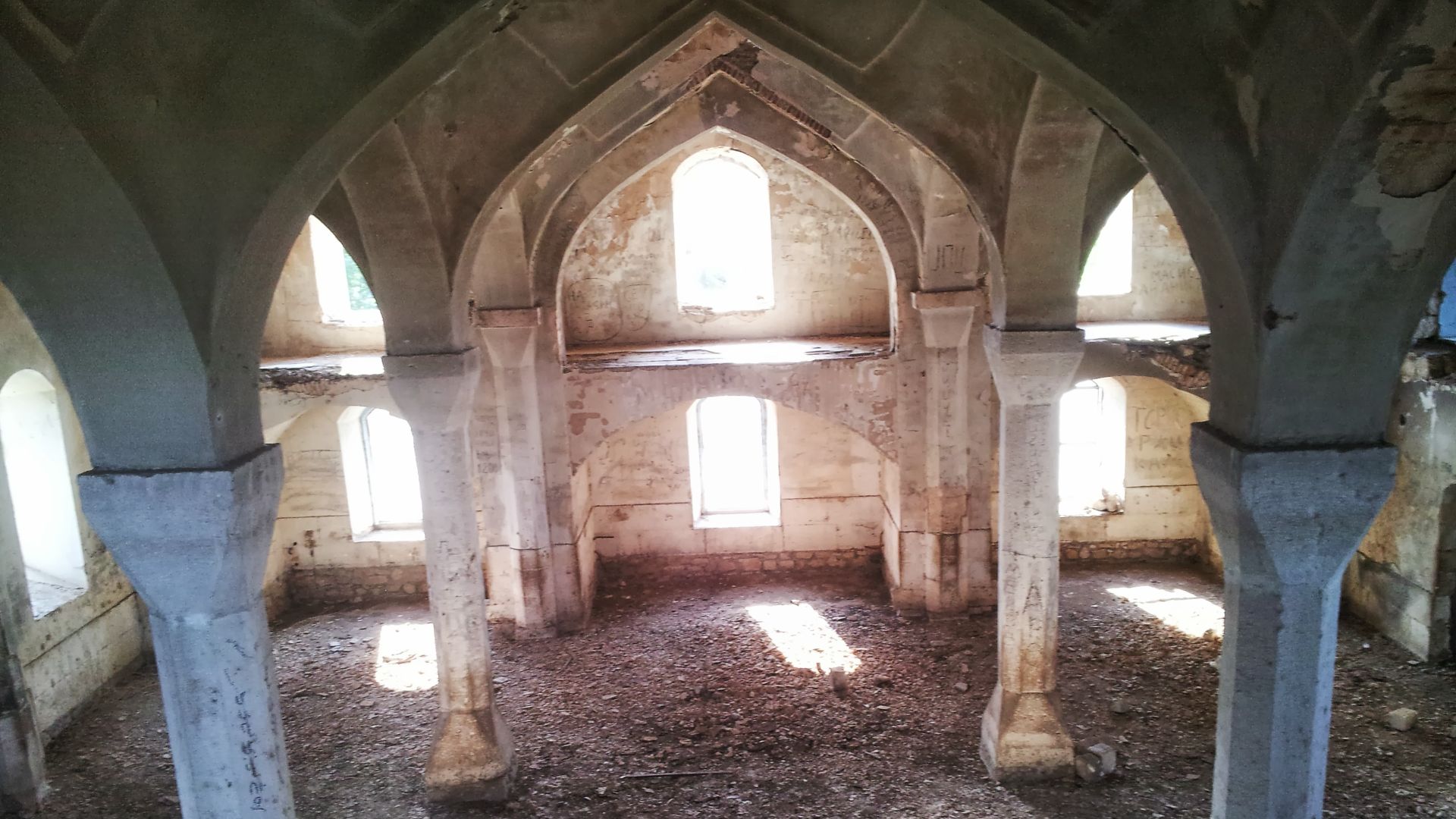 File:Aghdam Azeri Mosque 2.jpg