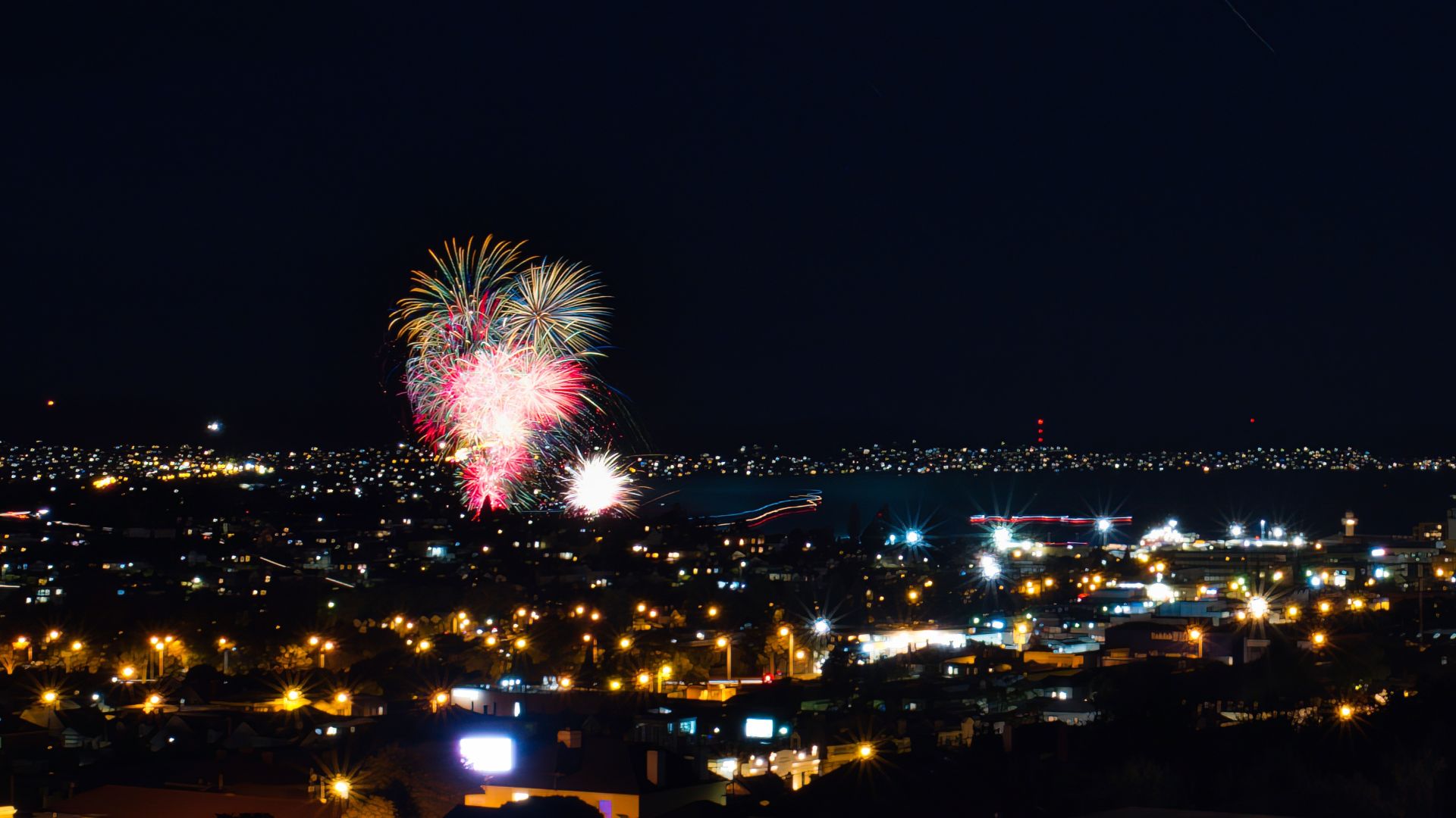 File:Hobart Regatta fireworks, Feb 2022.jpg