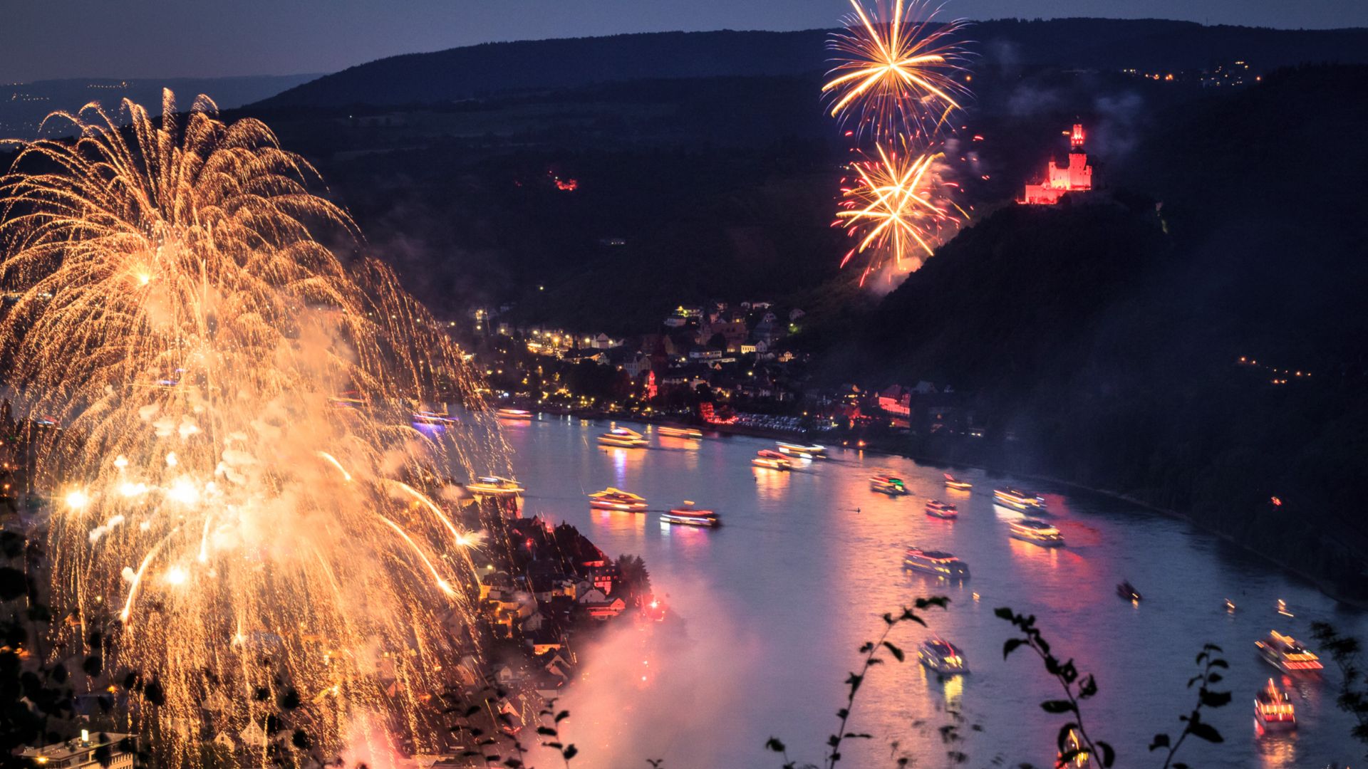 File:Rhein in Flammen 2013 - IMG 0038 (9572730790).jpg
