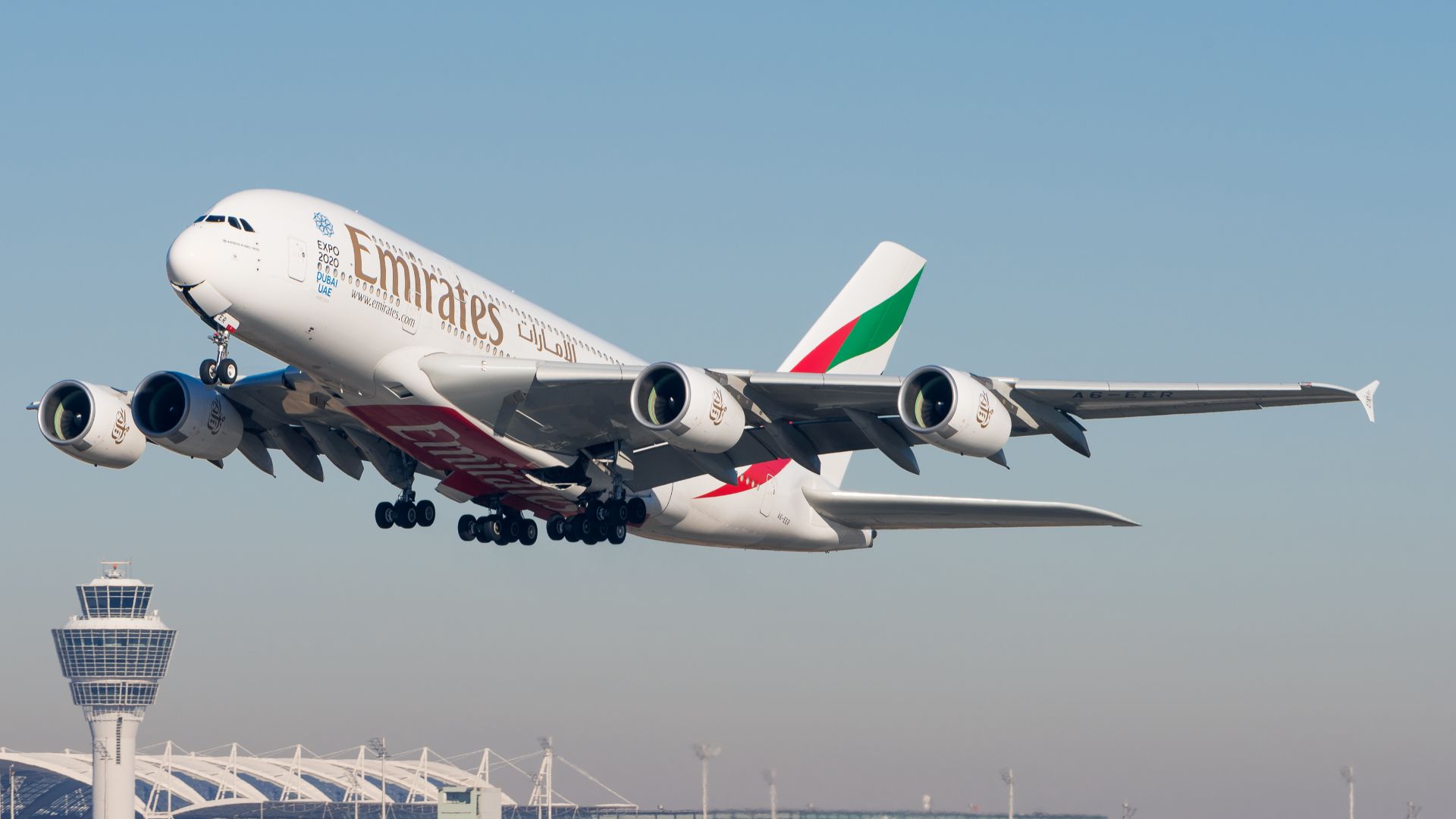 File:Emirates Airbus A380-861 A6-EER MUC 2015 01.jpg