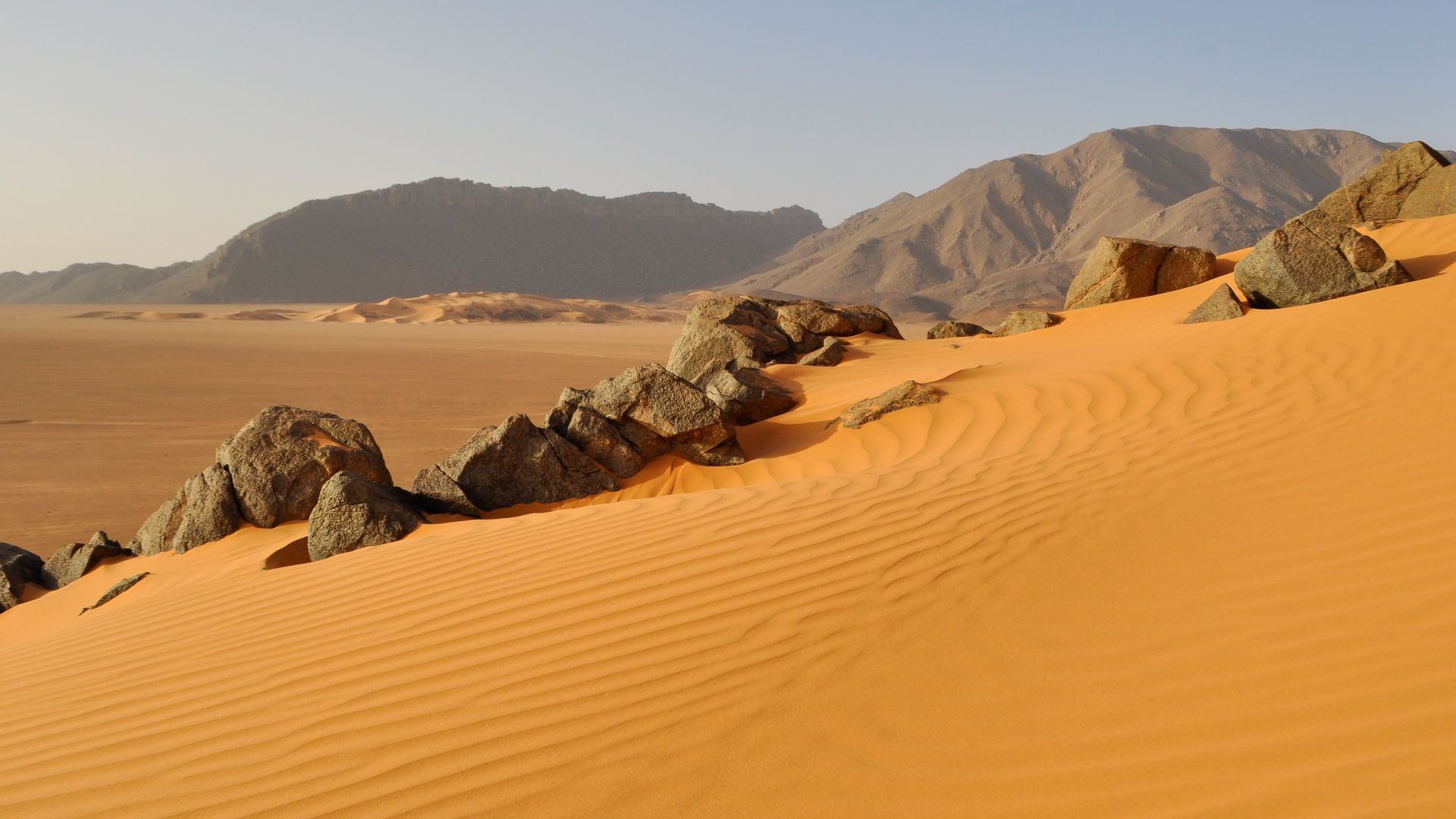 File:Dune de sable au parc Culturel De l'Ahaggar crop.jpg