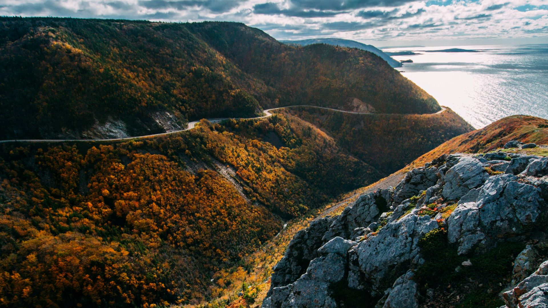 aerial view photography of mountain at daytime