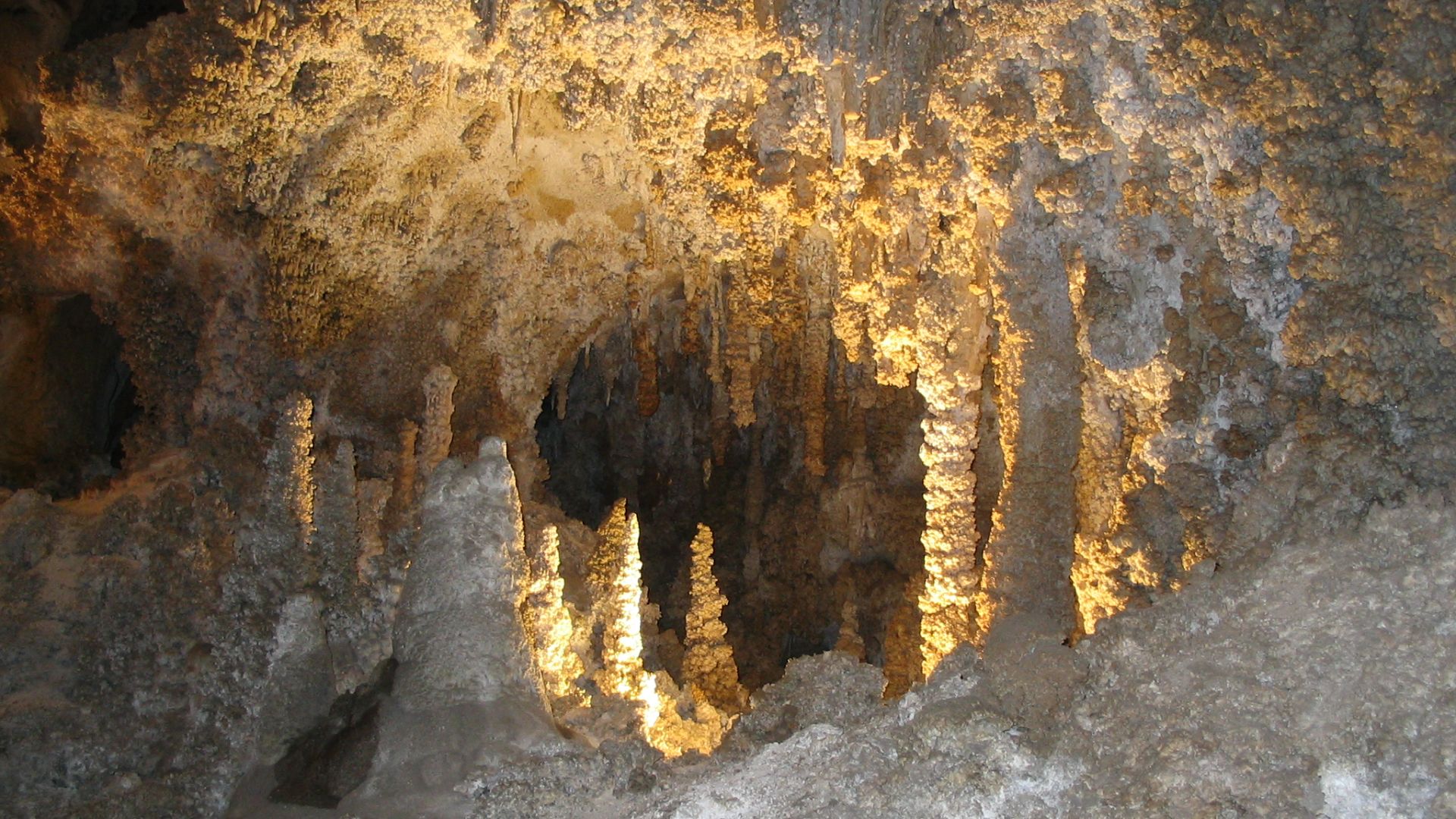 File:Carlsbad Caverns National Park, Near Carlsbad, New Mexico - 66187152.jpg