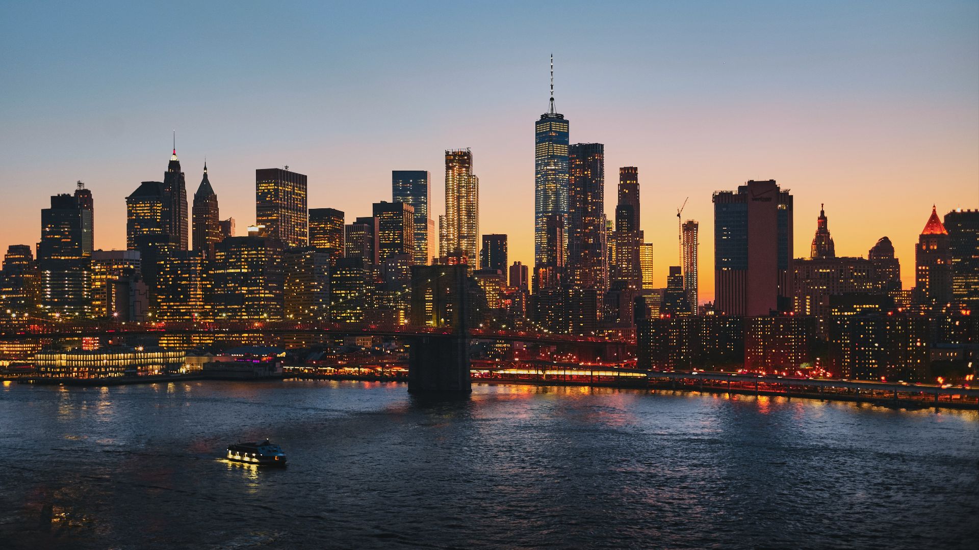 panoramic photography of Brooklyn Bridge