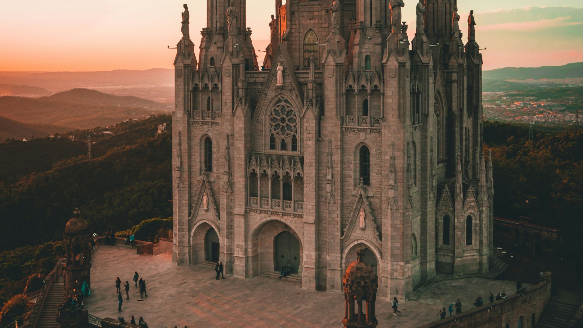 brown cathedral during daytime