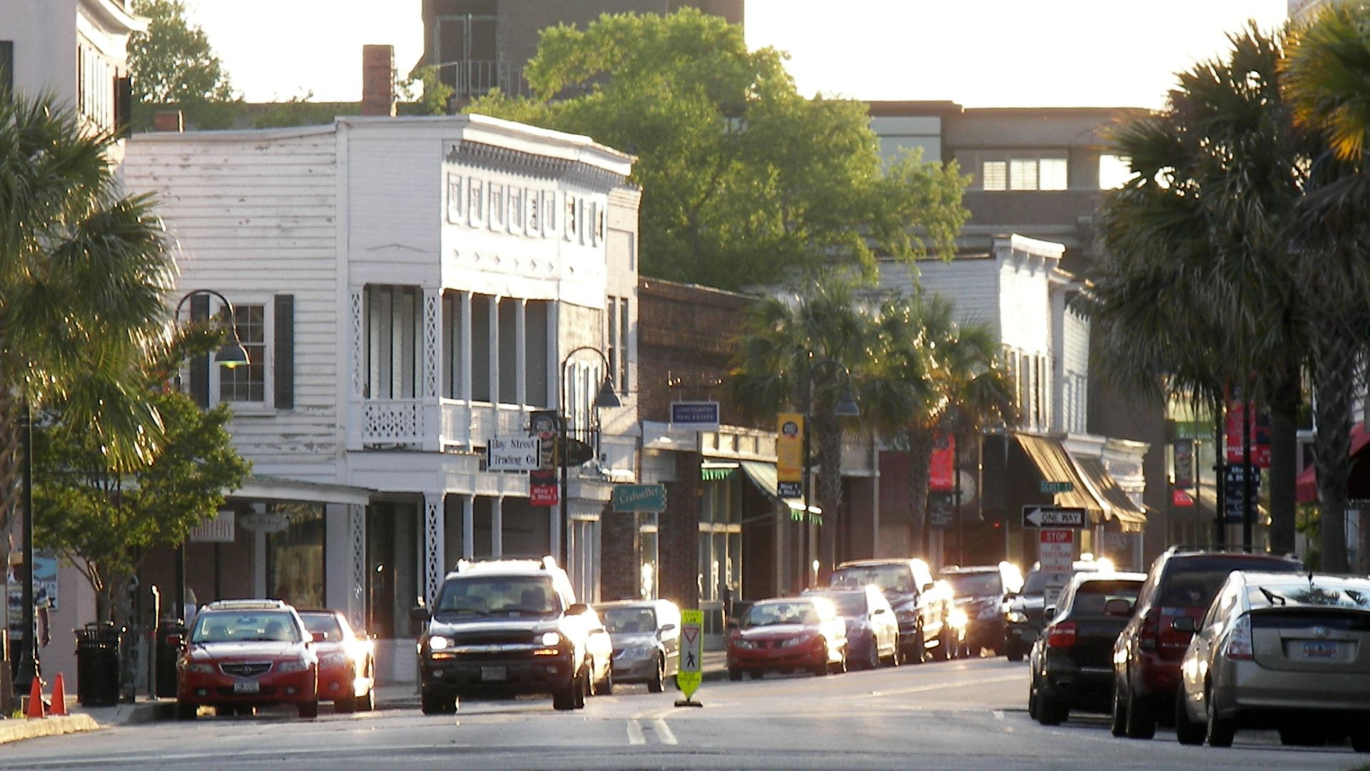 File:Bay Street Downtown Beaufort.JPG
