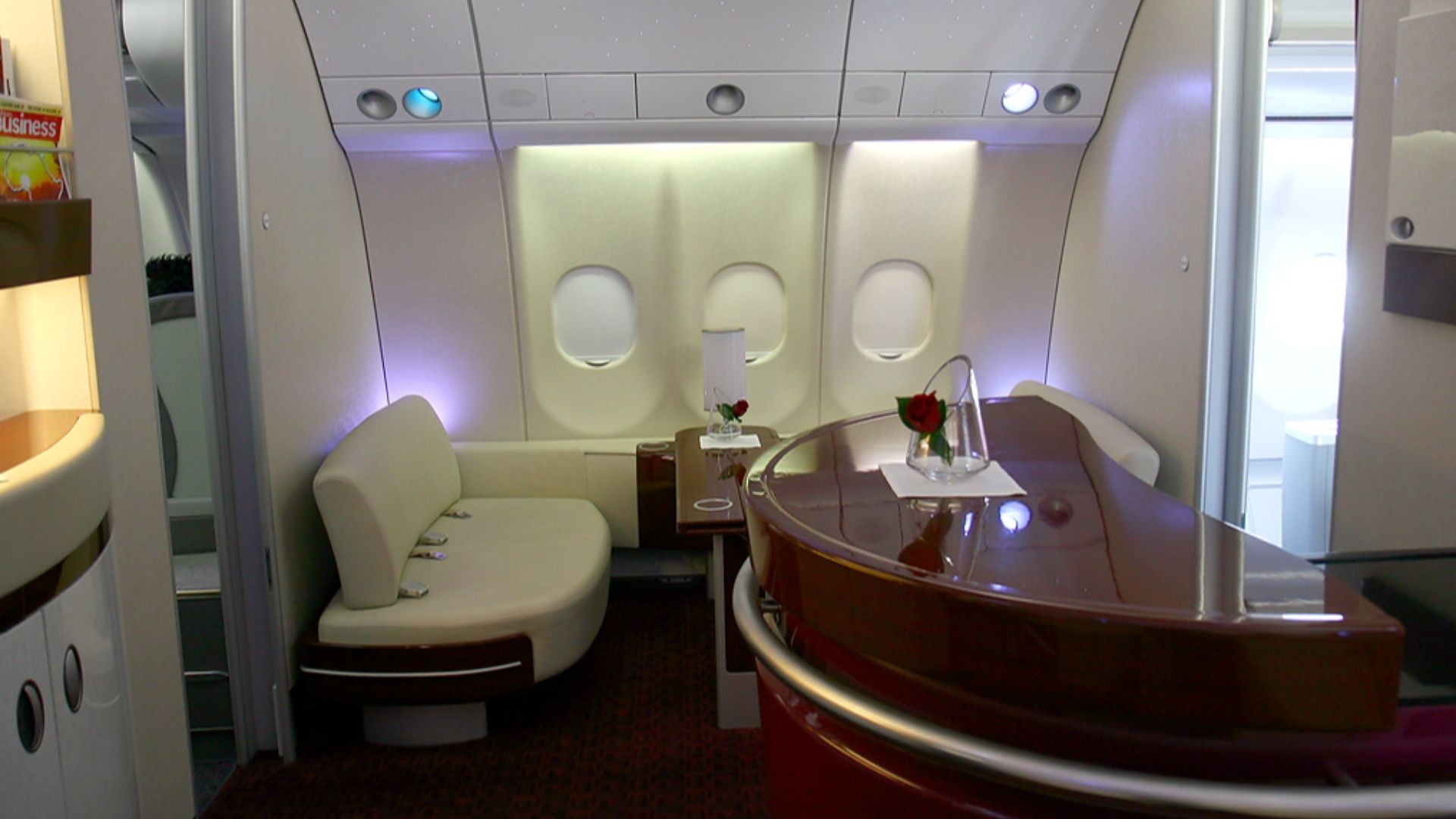 File:Airbus A340-642, Qatar Airways AN1346446.jpg