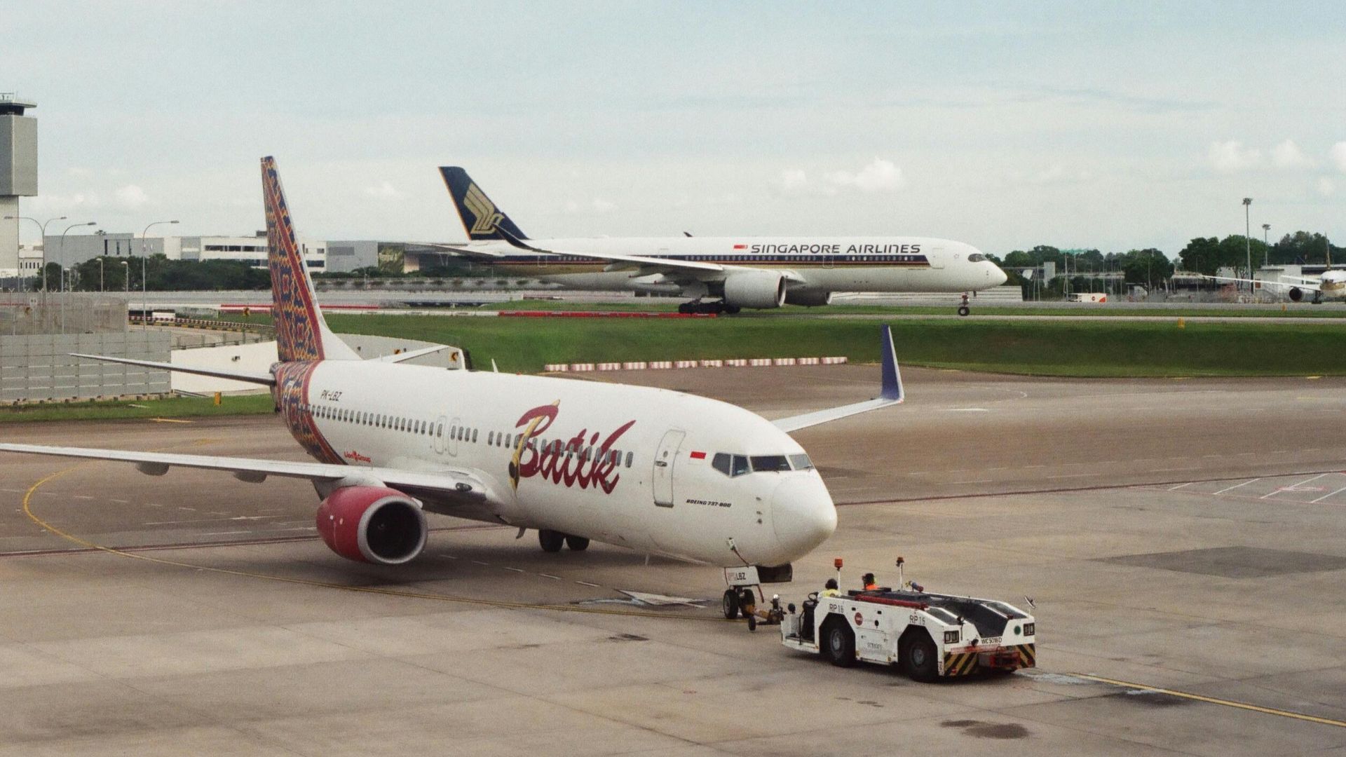 20 Worst Plane Rides To Ever Occur In History - RoughMaps