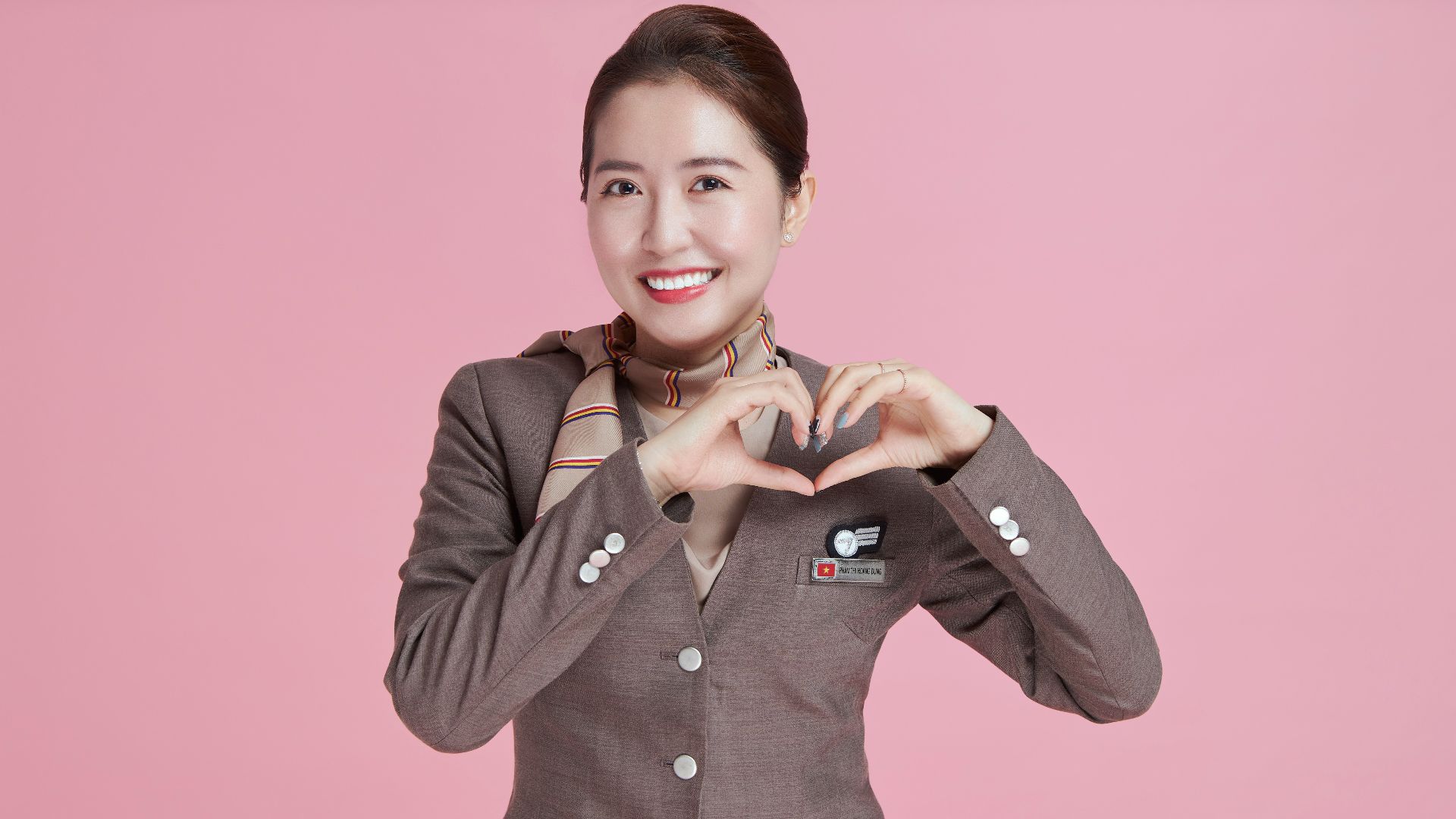 woman in black button up long sleeve shirt