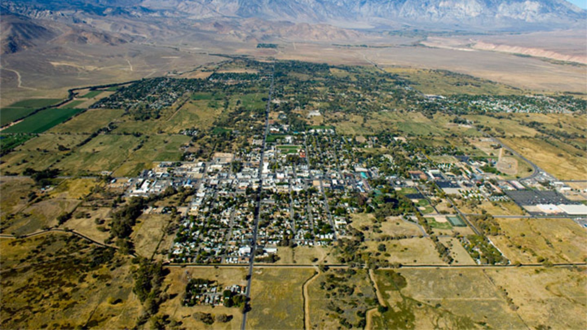 File:Aerial view - Bishop, C.jpg