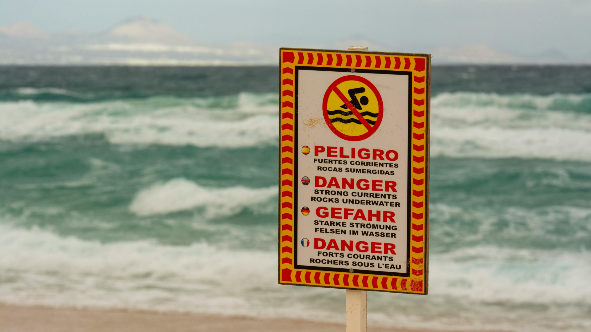 danger-beach-sign-thumb.png