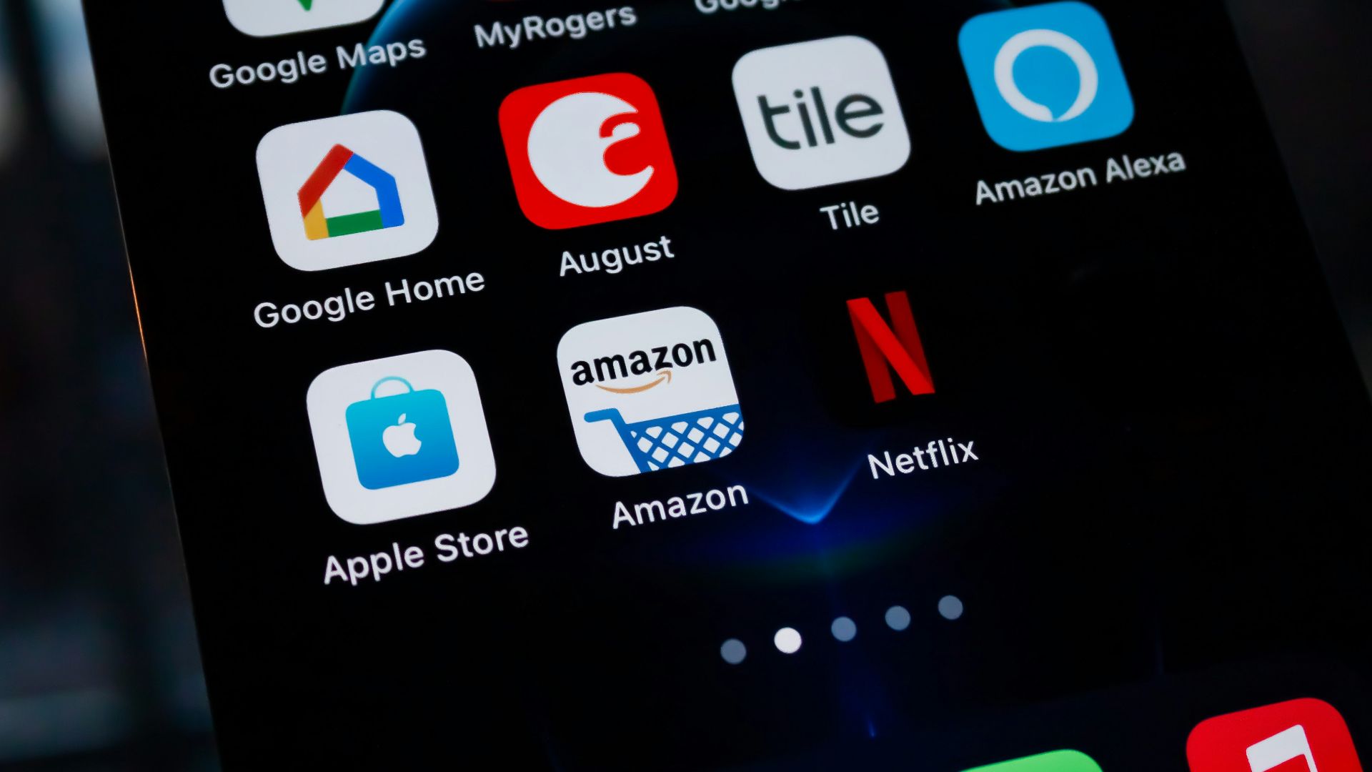 iphone screen showing icons on screen