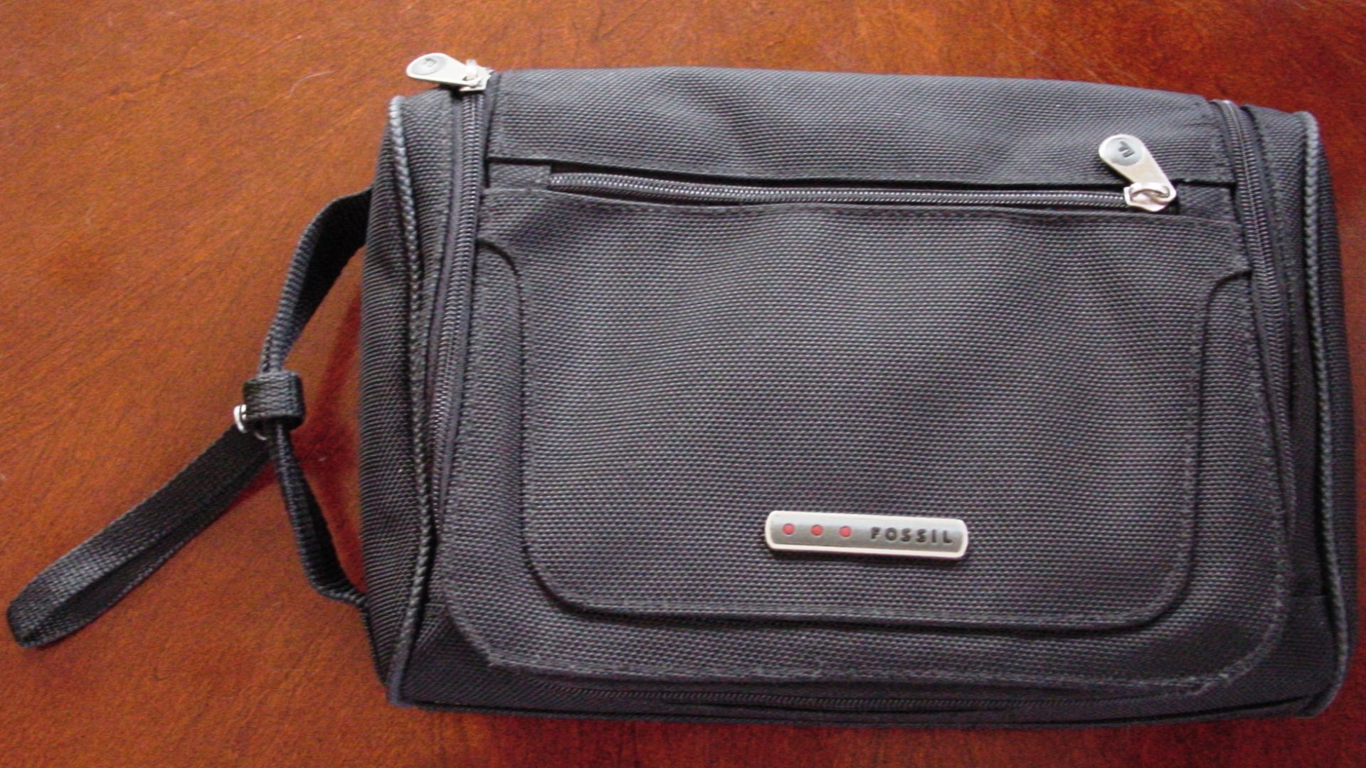 File:080909 Fossil Man Bag (2).jpg