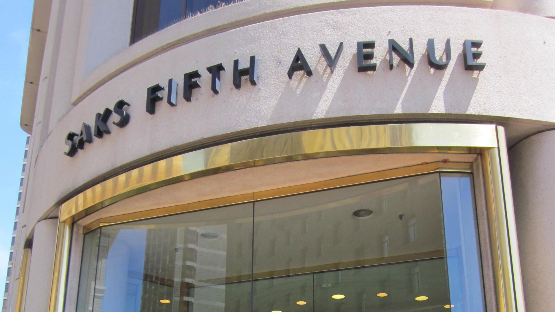 File:Saks Fifth Avenue SF main entrance.JPG