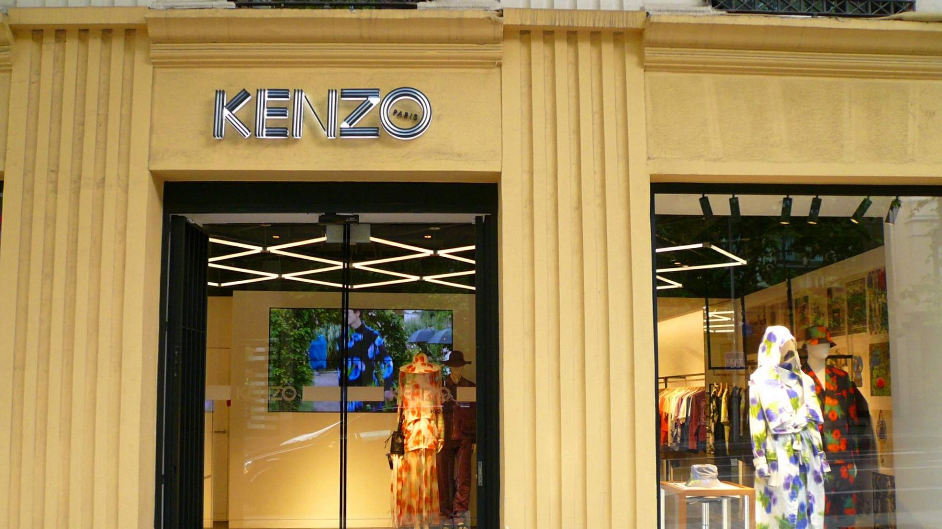 File:Madrid - Kenzo (Serrano 17).jpg