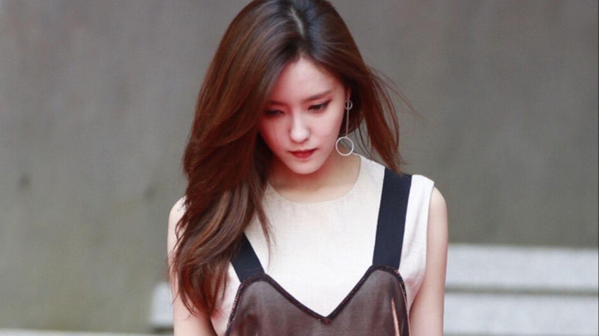 File:Hyomin at the Seoul Fashion Week 2016 01.jpg