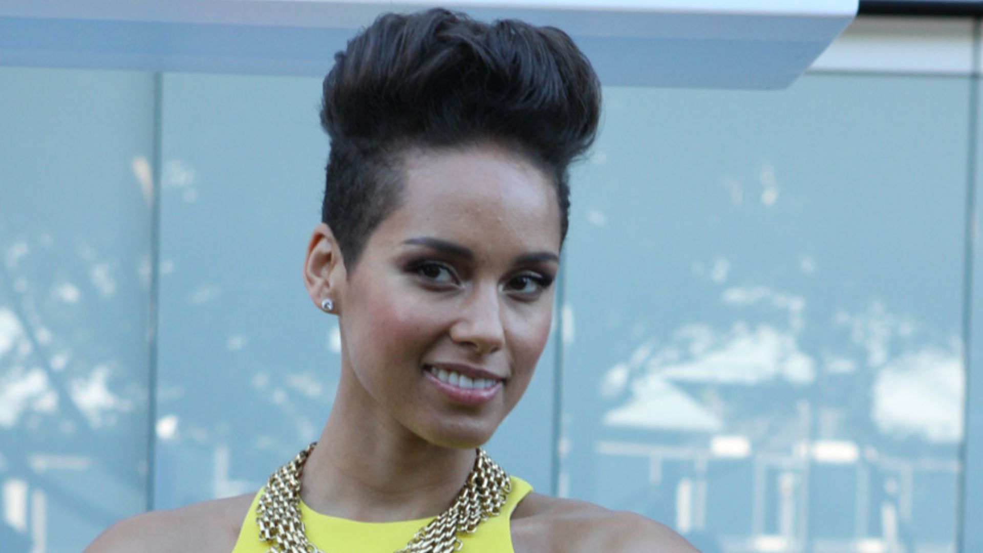 File:AliciaKeys2013,2.jpg