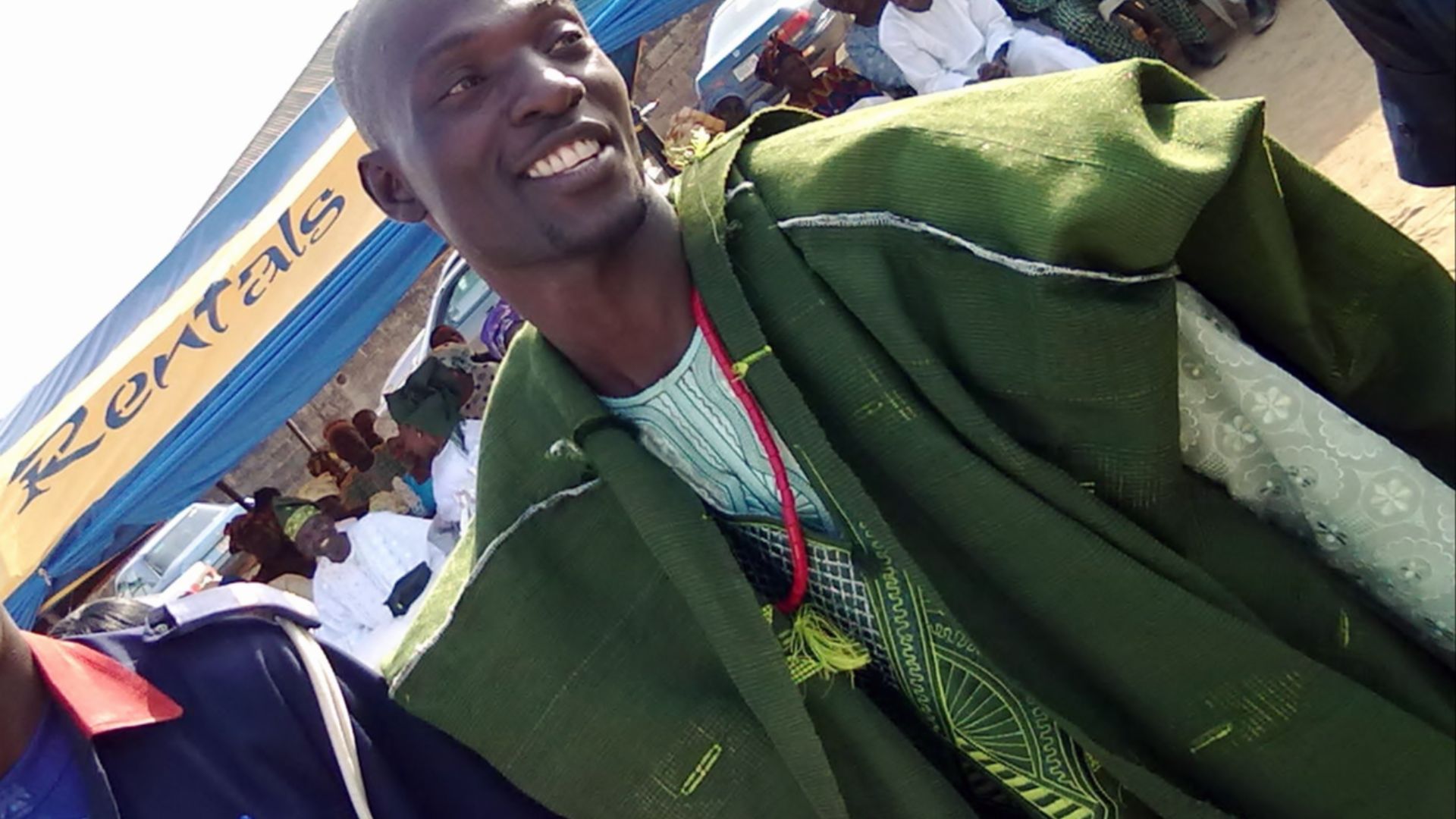 File:A Nigerian Yoruba groom in an Agbada made from Ebira fabric.jpg