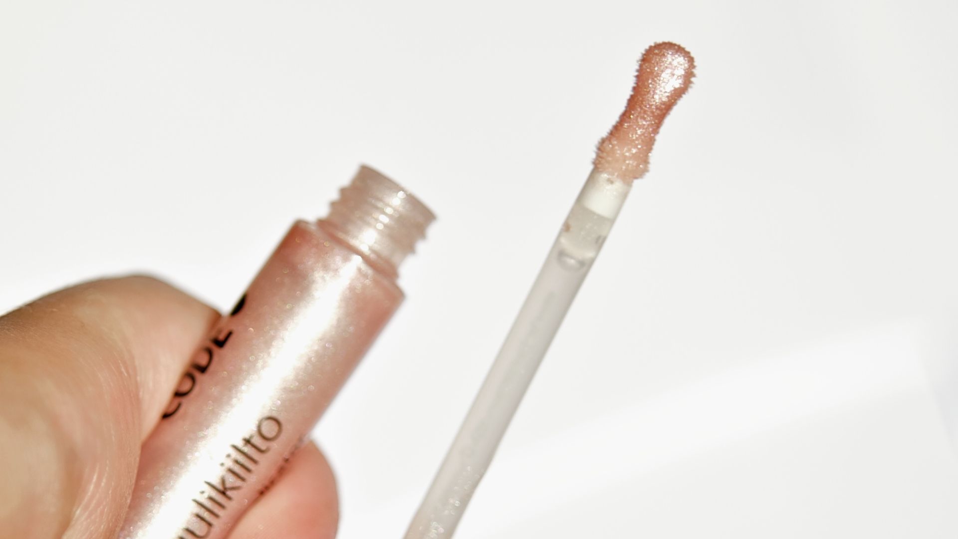 File:Pink lip gloss.jpg