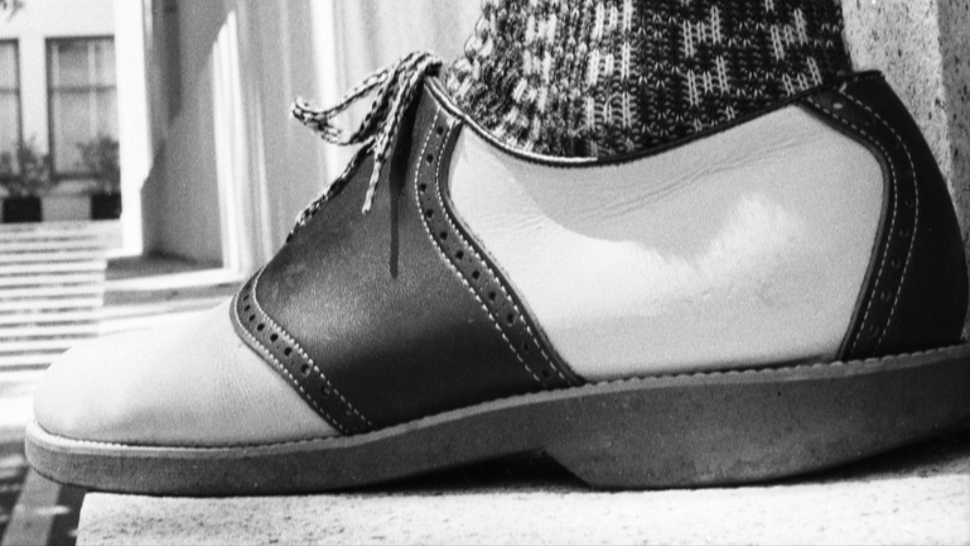 File:Saddle shoes - 02.jpg