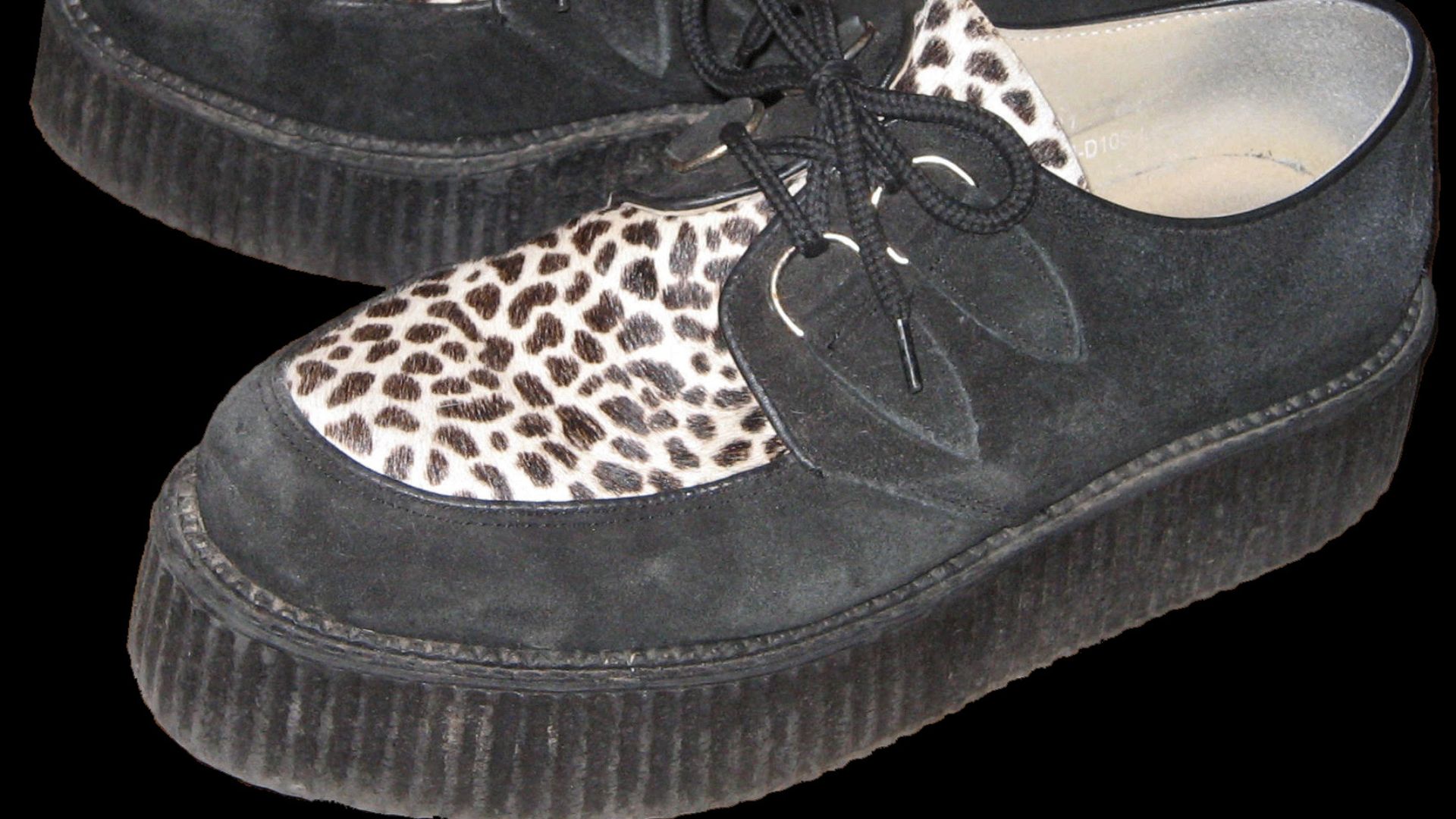 File:Creepers shoes.jpg