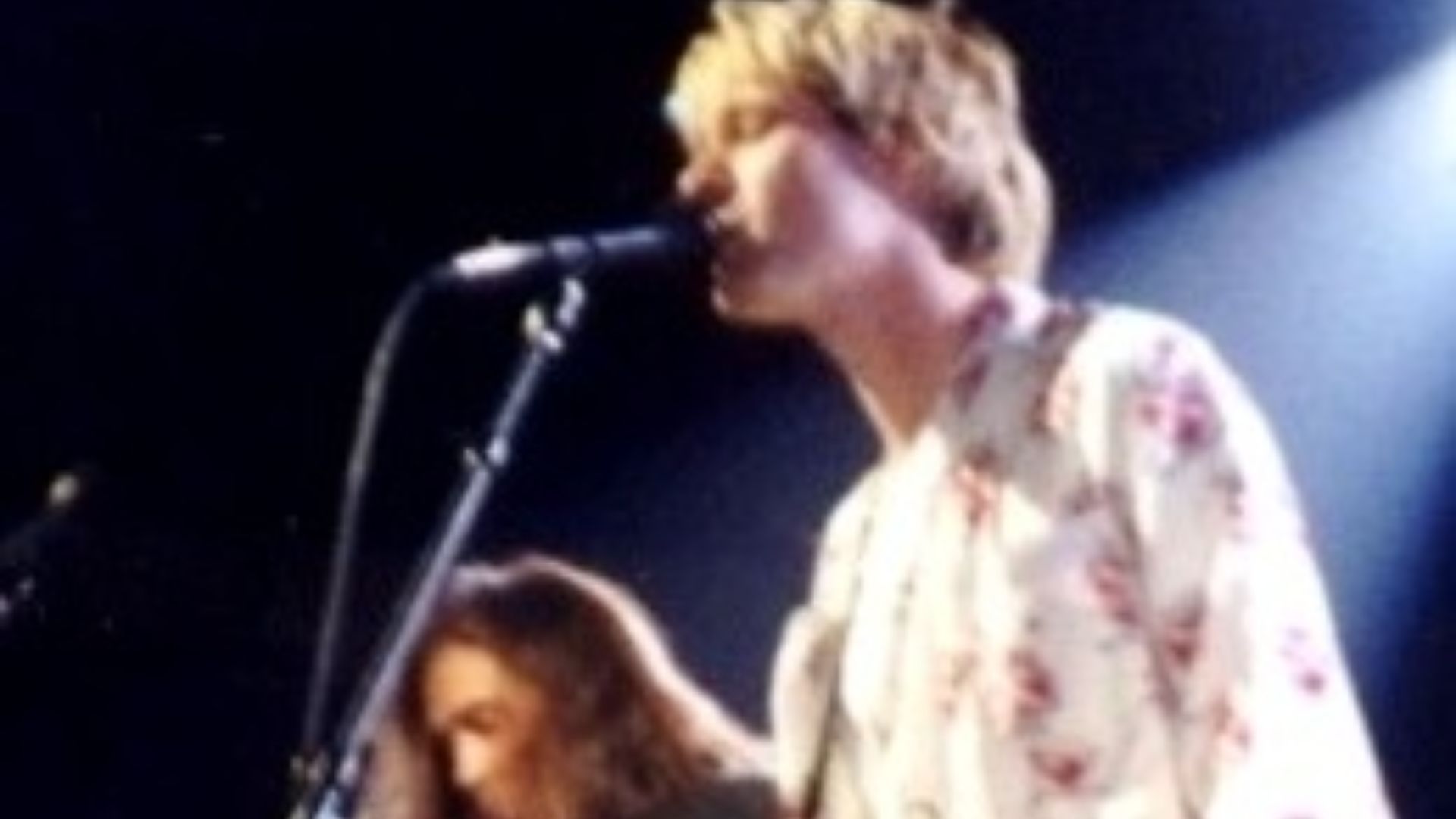 File:Nirvana around 1992 (cropped).jpg